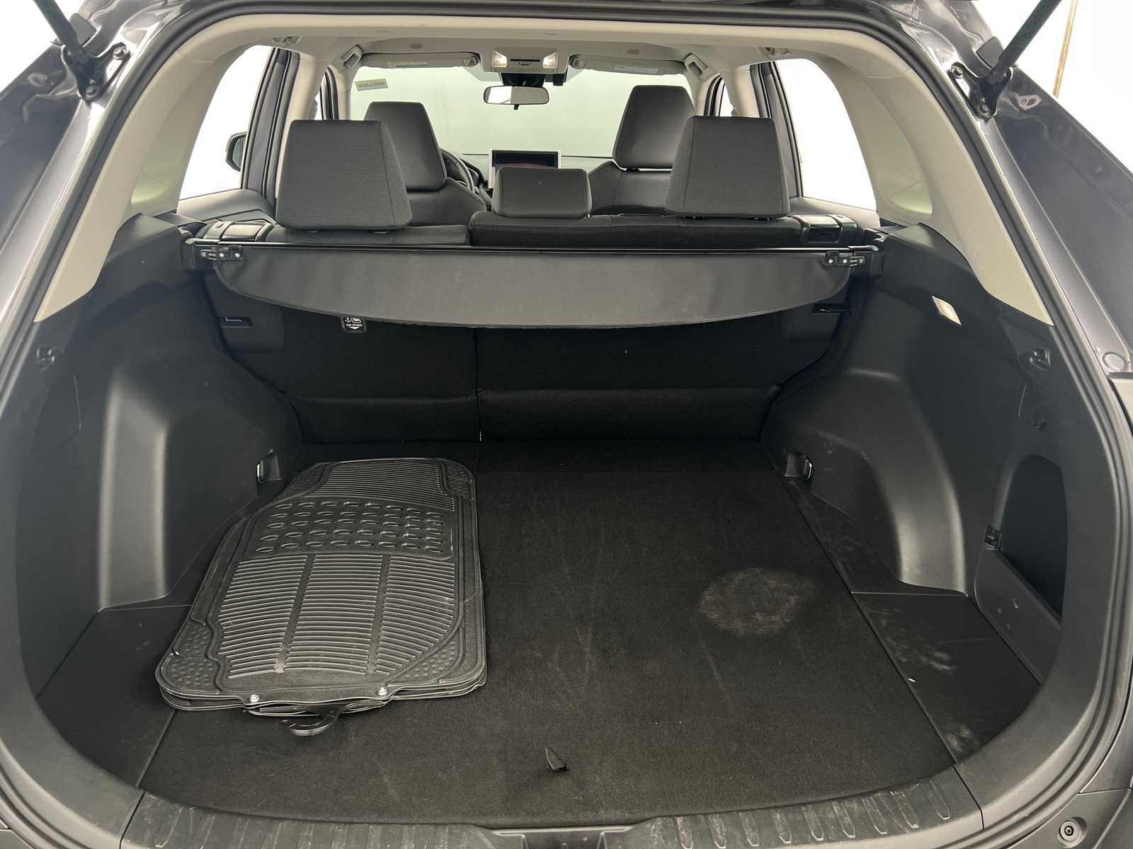 Thumbnail: 2025 Toyota RAV4 - 7