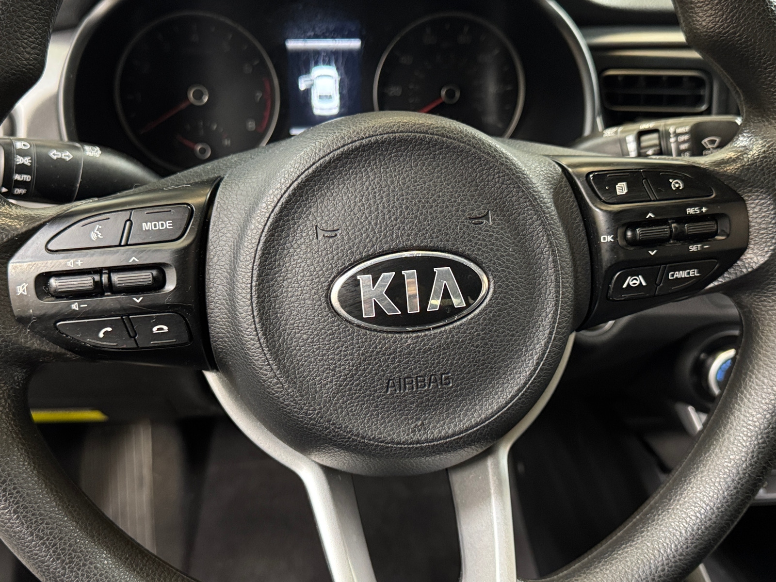 Thumbnail: 2021 Kia Rio - 5