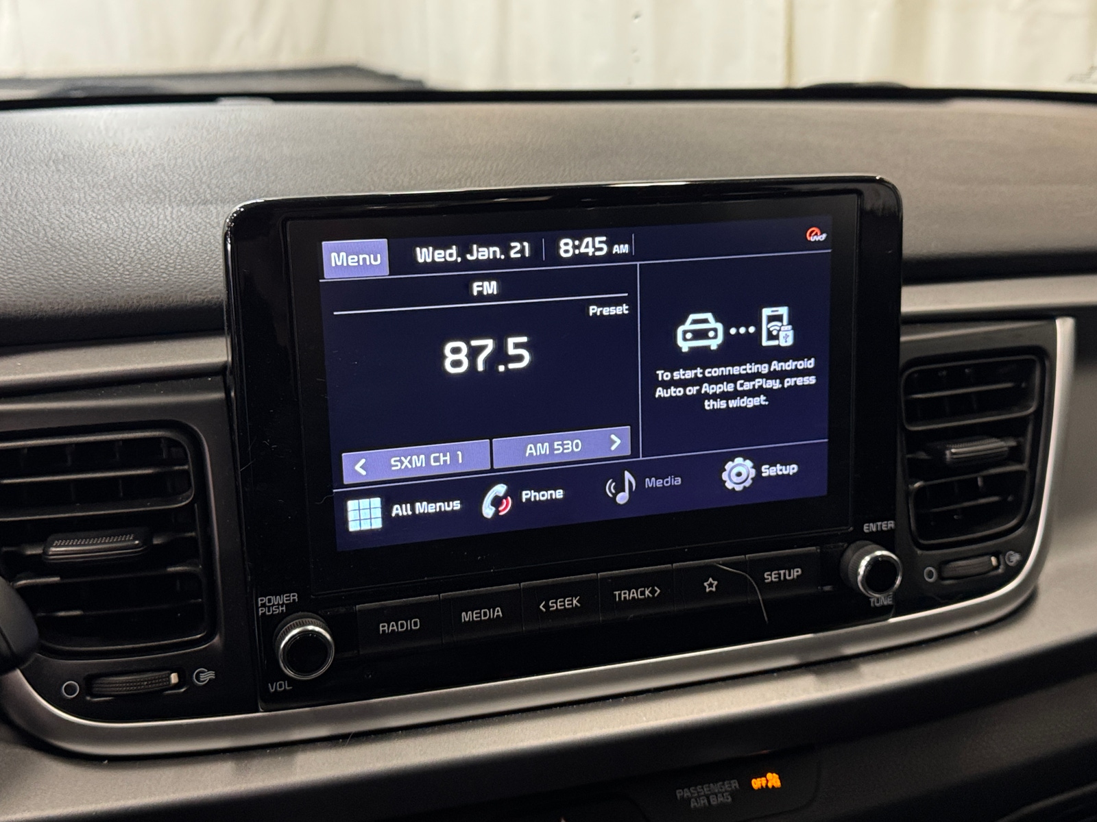 Thumbnail: 2021 Kia Rio - 4