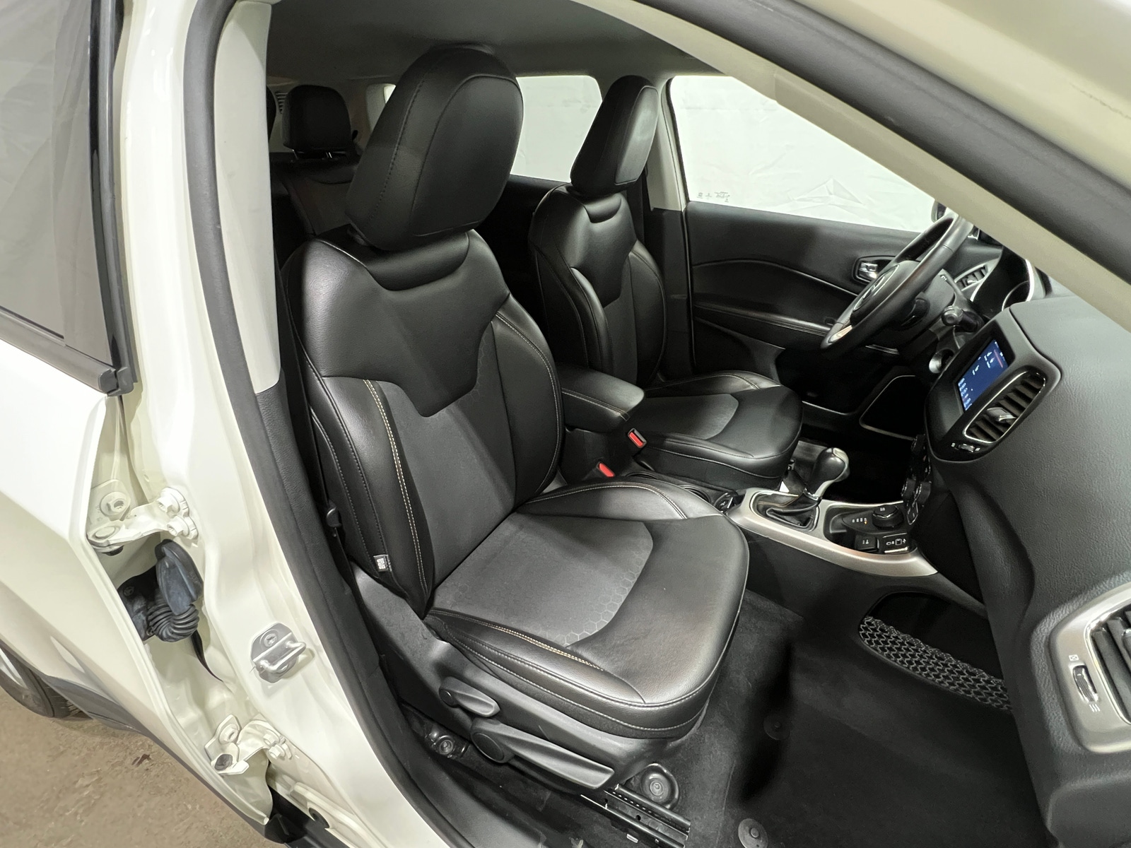 Thumbnail: 2019 Jeep Compass - 2