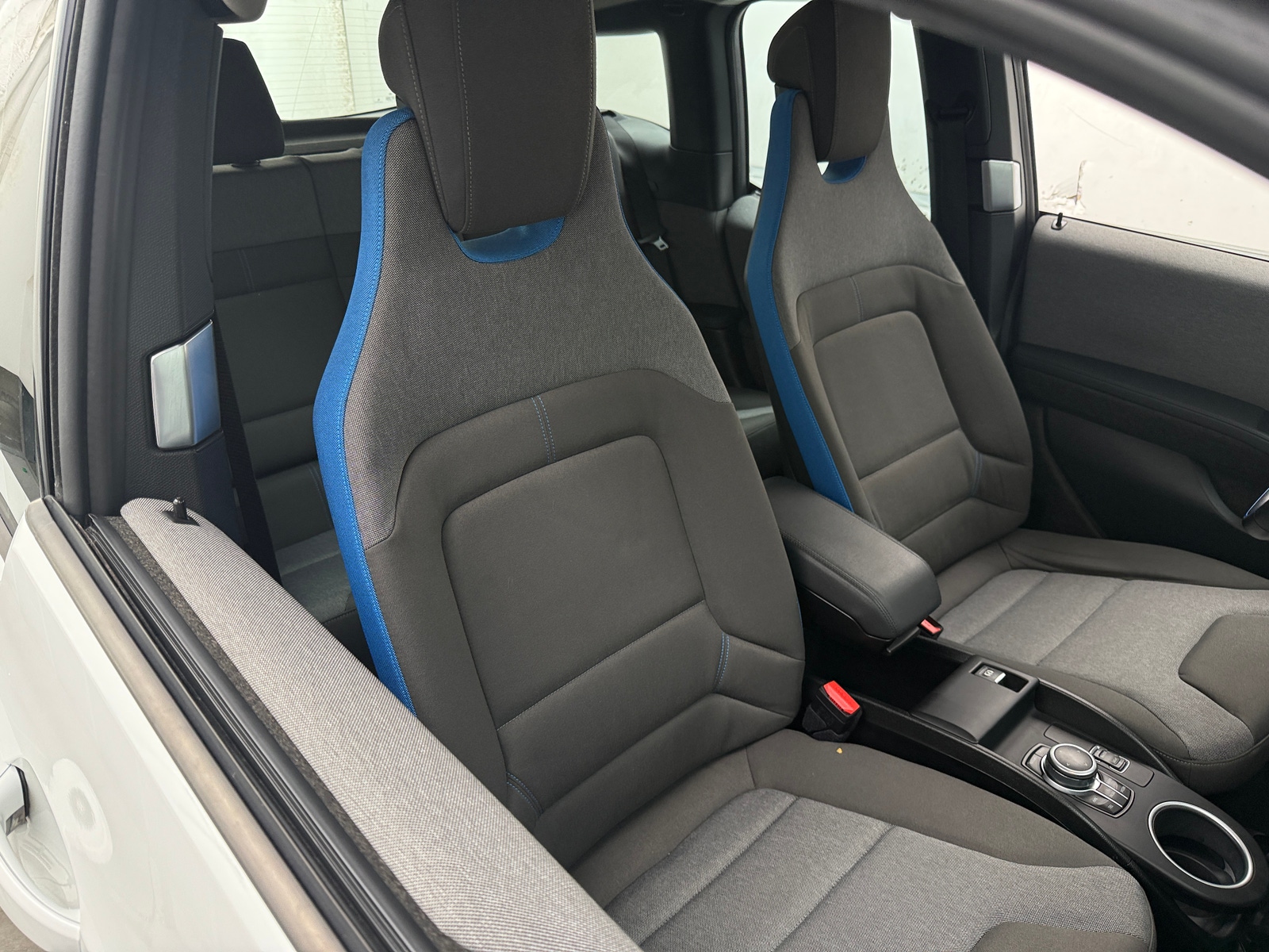 Thumbnail: 2018 BMW i3 - 2