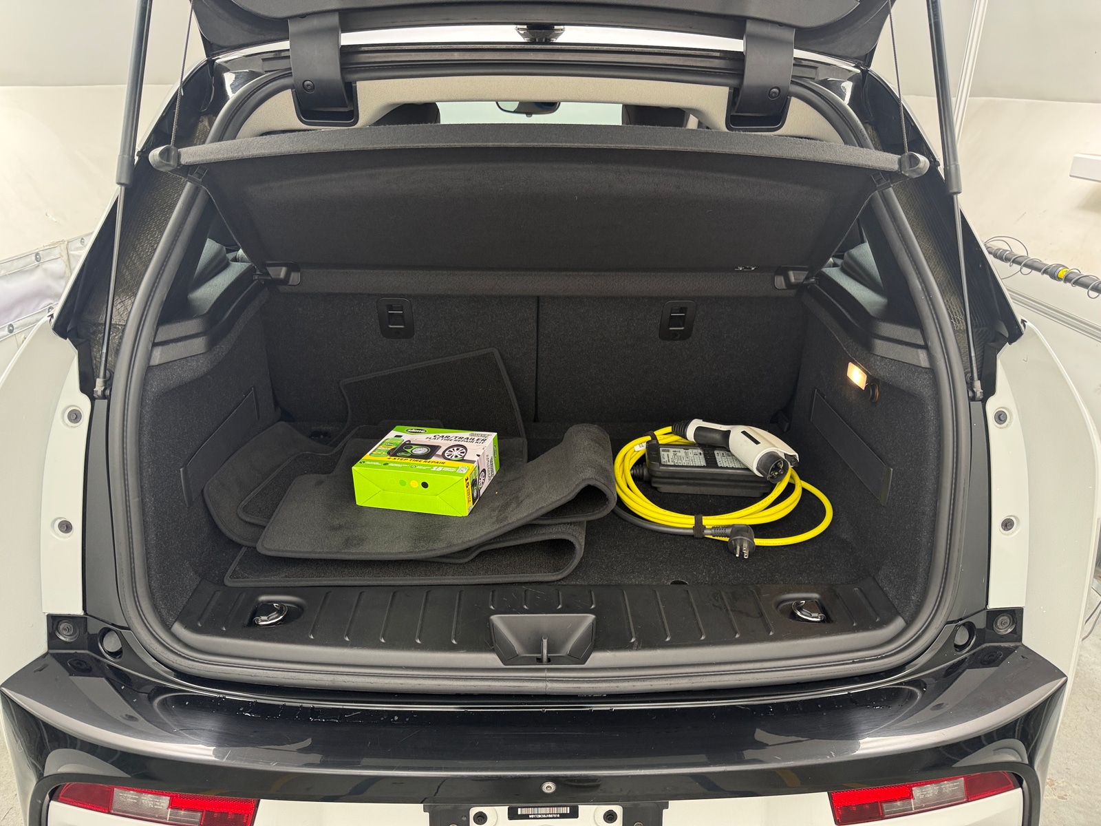 Thumbnail: 2018 BMW i3 - 7