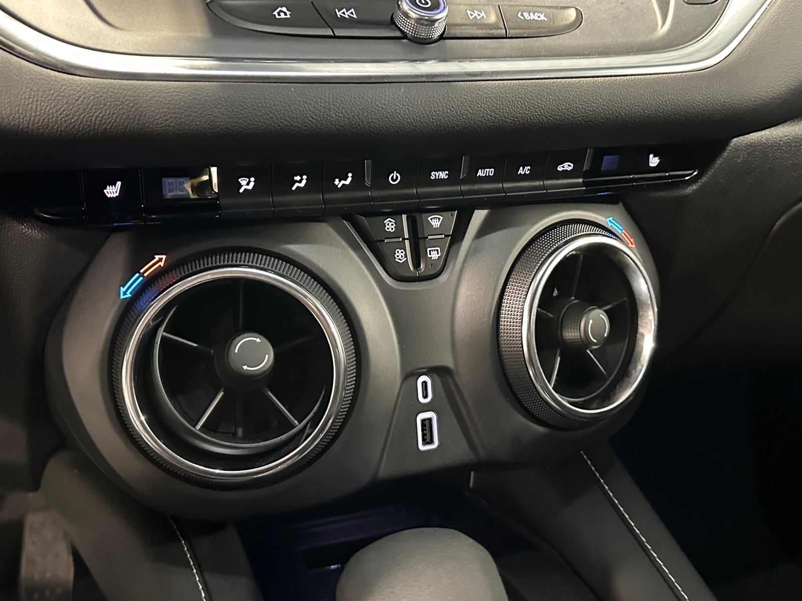 Thumbnail: 2024 Chevrolet Blazer - 4