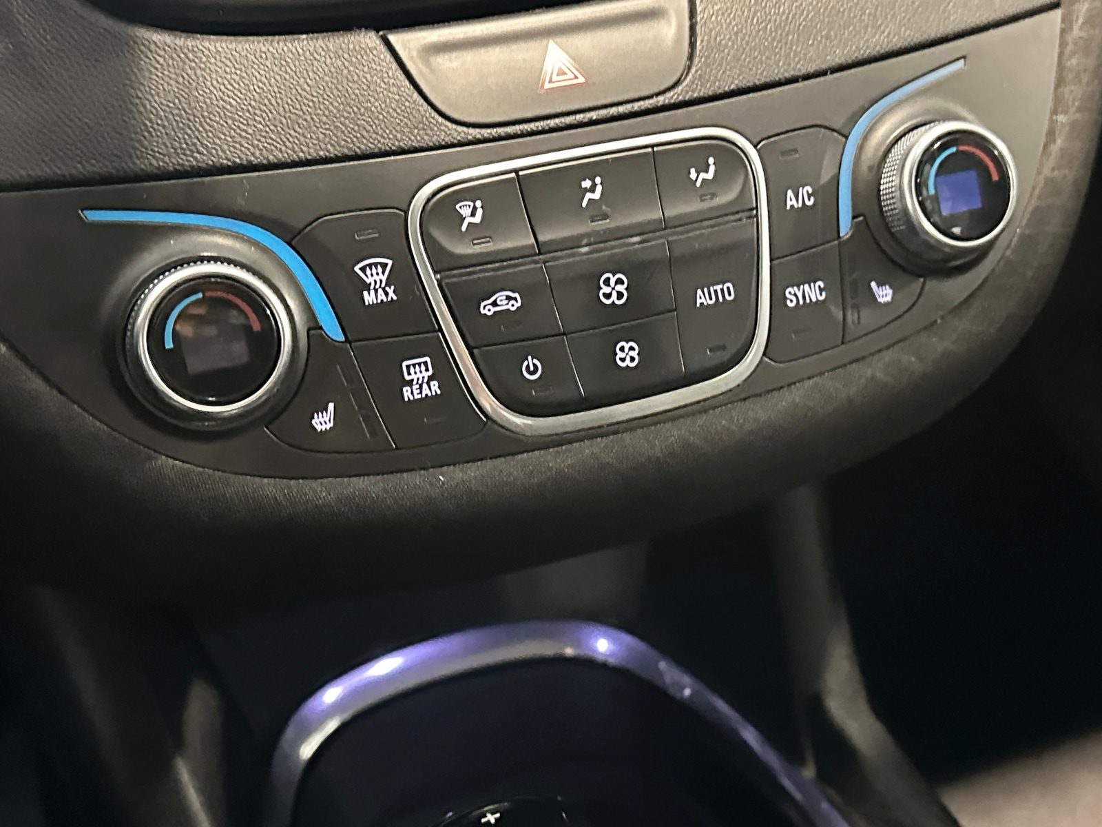 Thumbnail: 2019 Chevrolet Malibu - 4