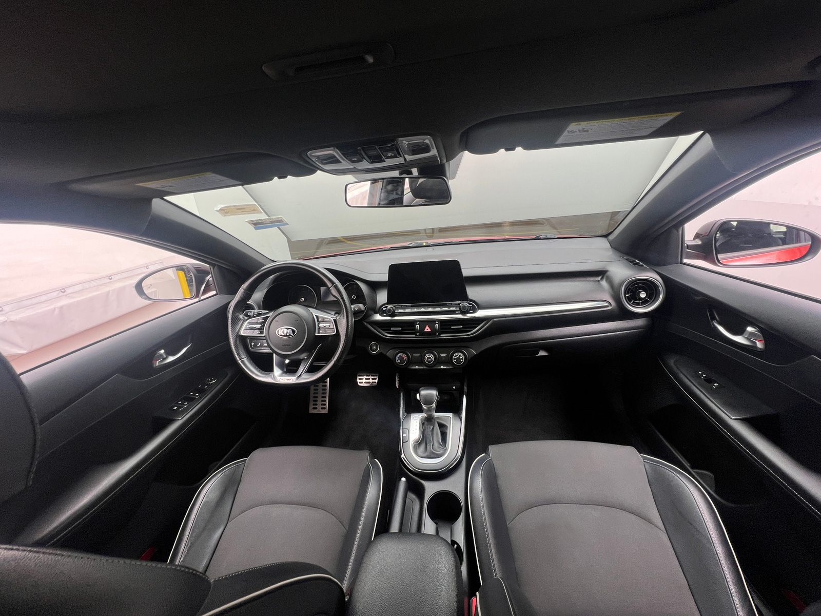 Thumbnail: 2020 Kia Forte - 3