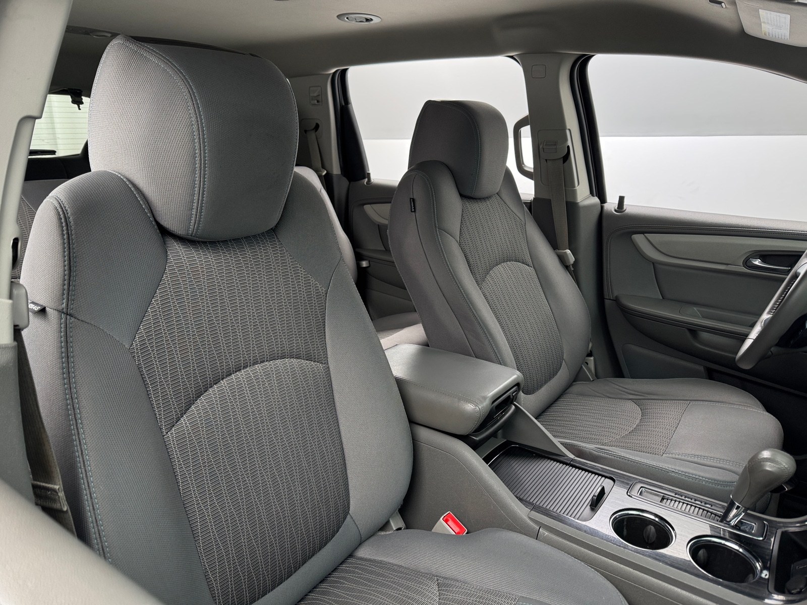 Thumbnail: 2016 Chevrolet Traverse - 2