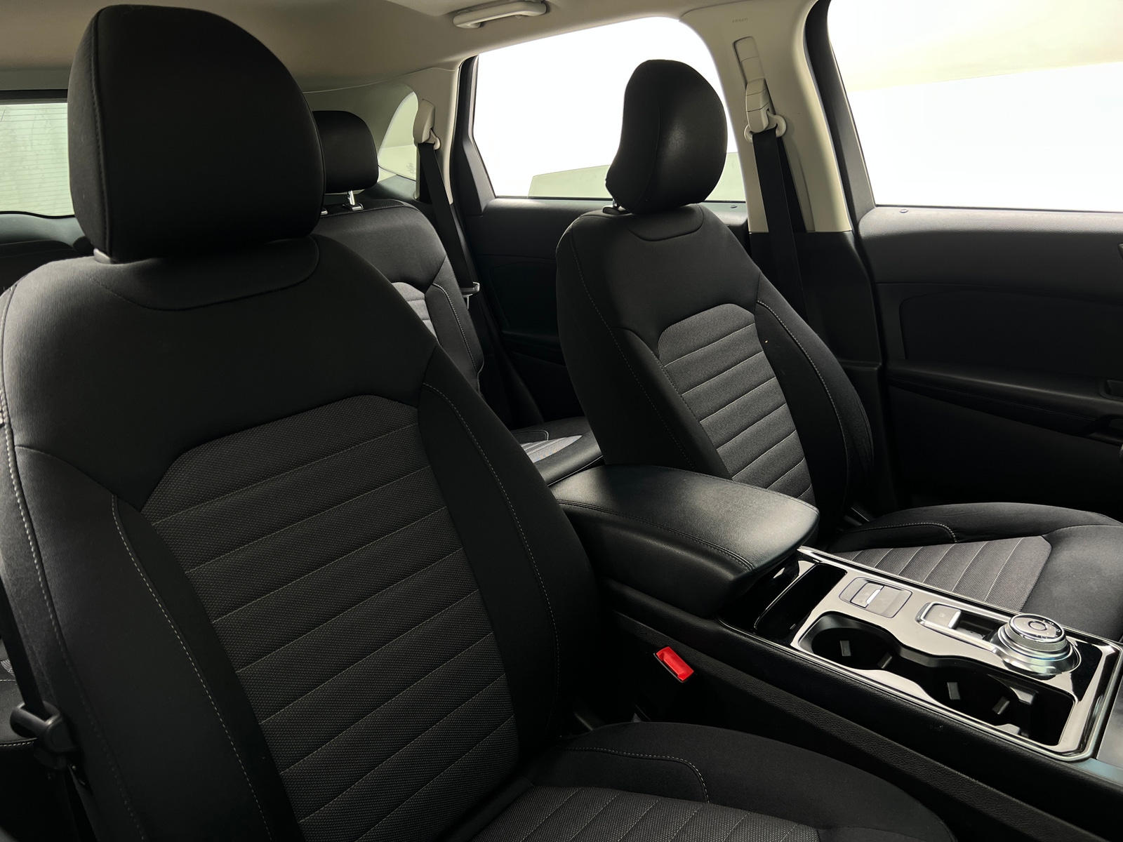 Thumbnail: 2019 Ford Edge - 2