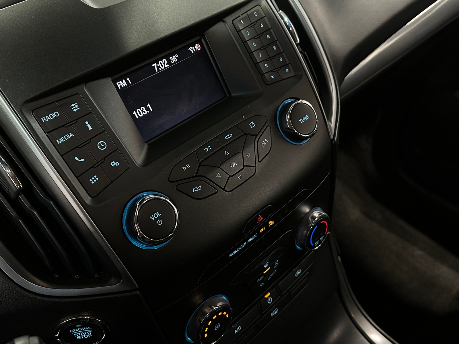 Thumbnail: 2019 Ford Edge - 4