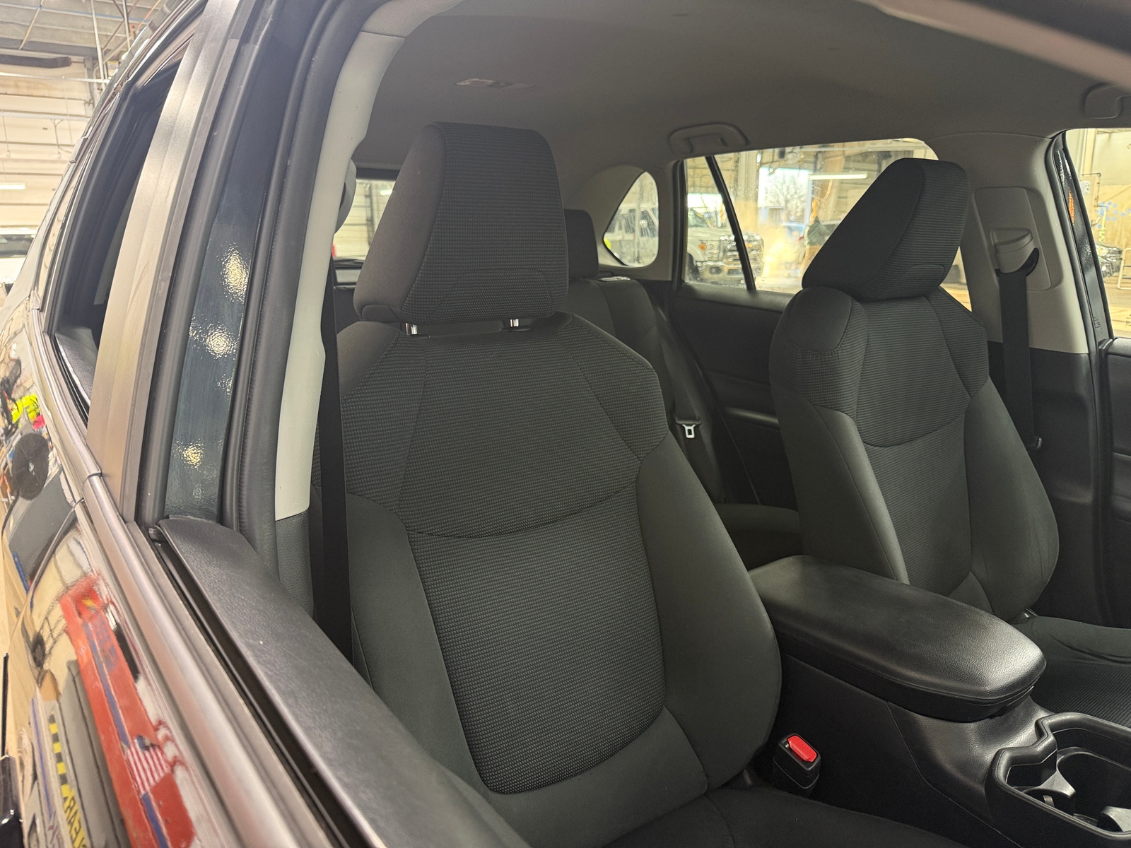 Thumbnail: 2020 Toyota RAV4 - 2