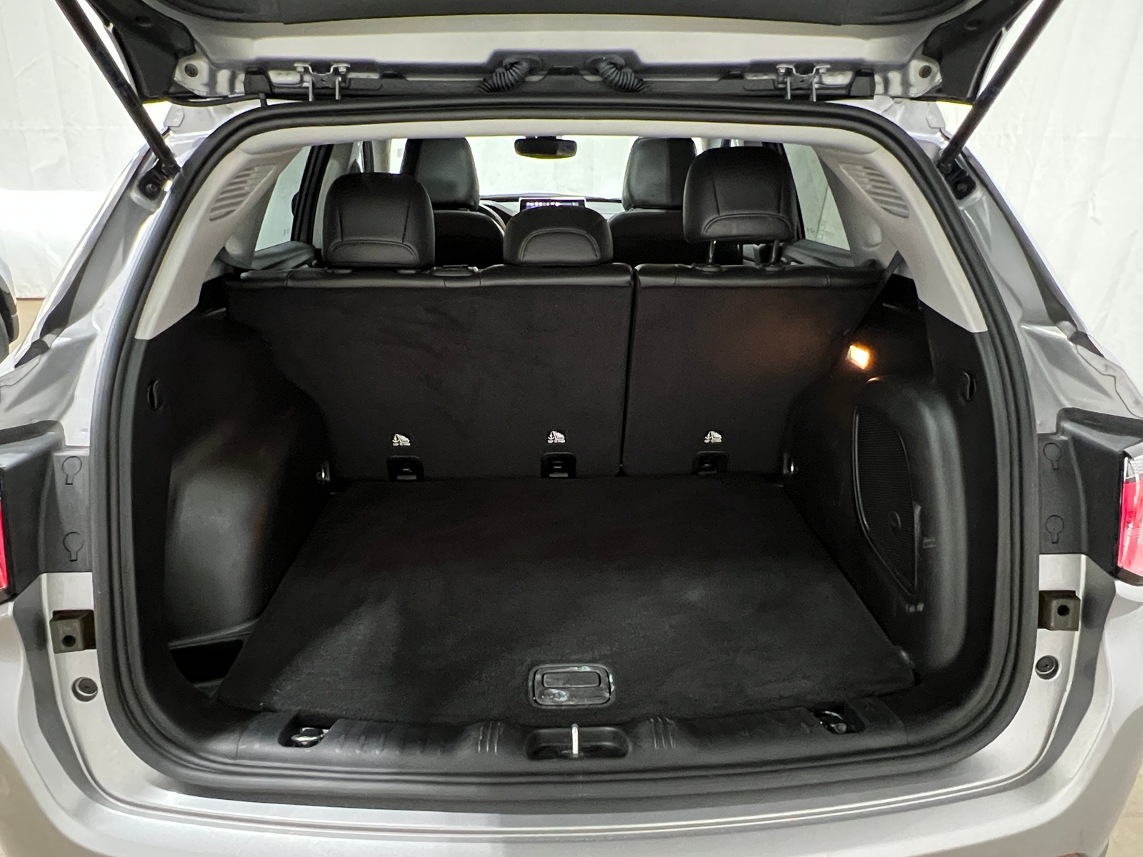 Thumbnail: 2022 Jeep Compass - 6