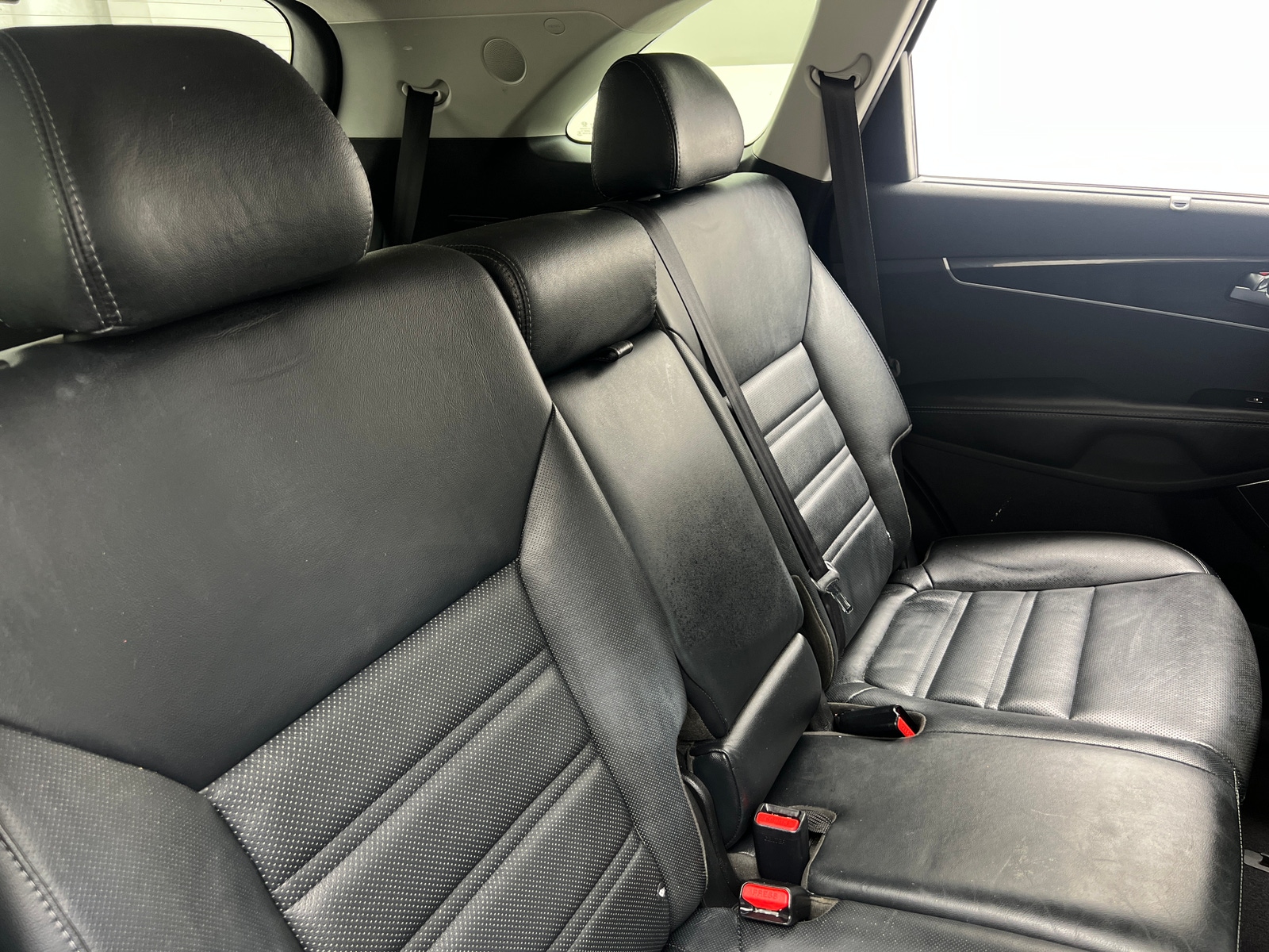 Thumbnail: 2017 Kia Sorento - 5