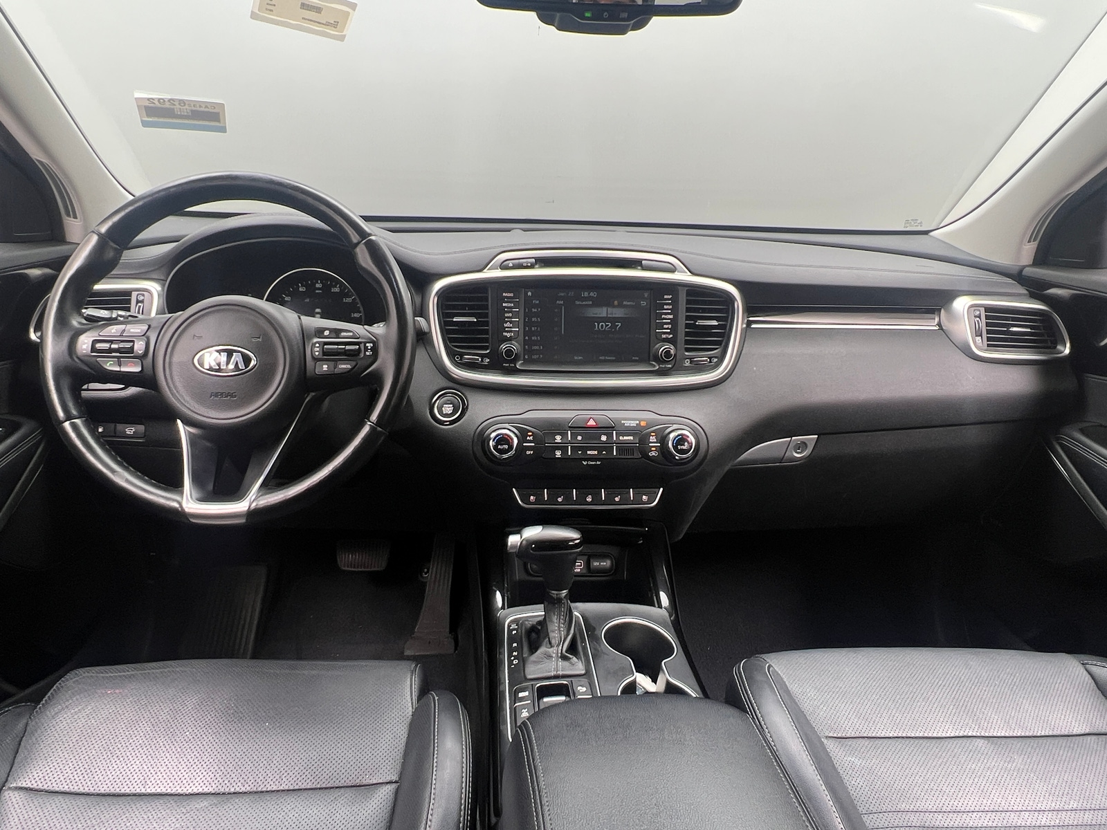 Thumbnail: 2017 Kia Sorento - 2