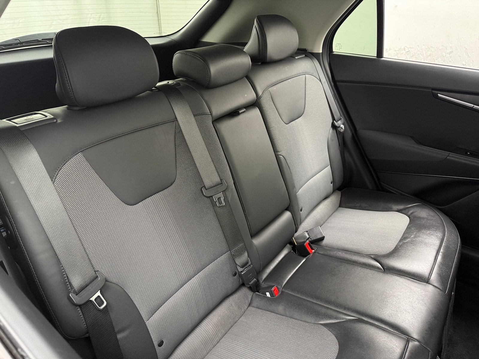 Thumbnail: 2024 Kia Niro - 5