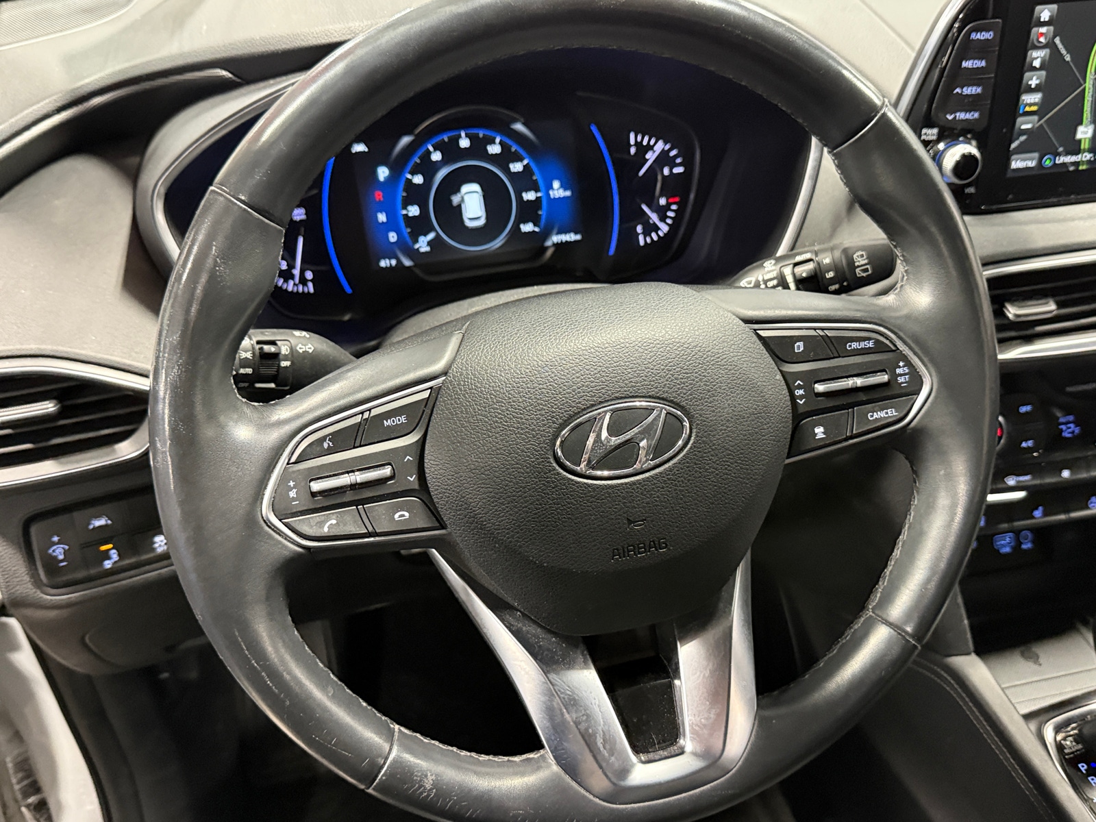 Thumbnail: 2019 Hyundai Santa Fe - 4