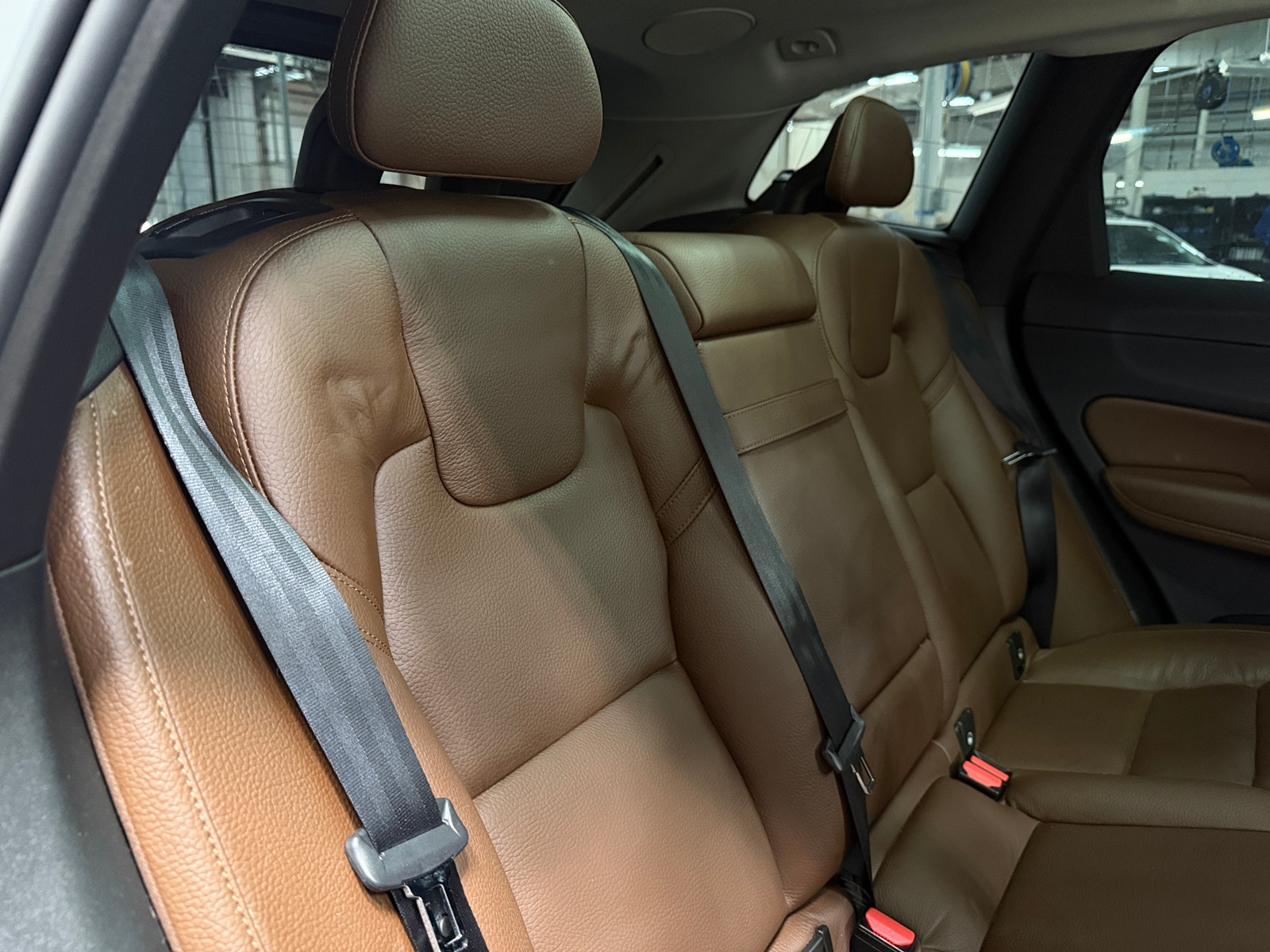 Thumbnail: 2019 Volvo XC60 - 5