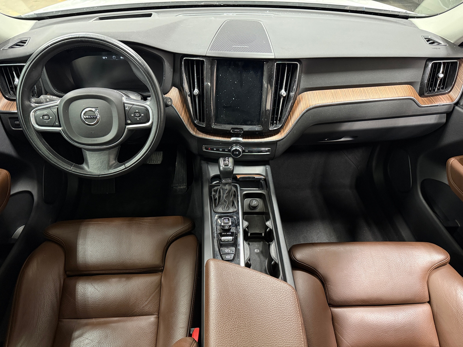 Thumbnail: 2019 Volvo XC60 - 2