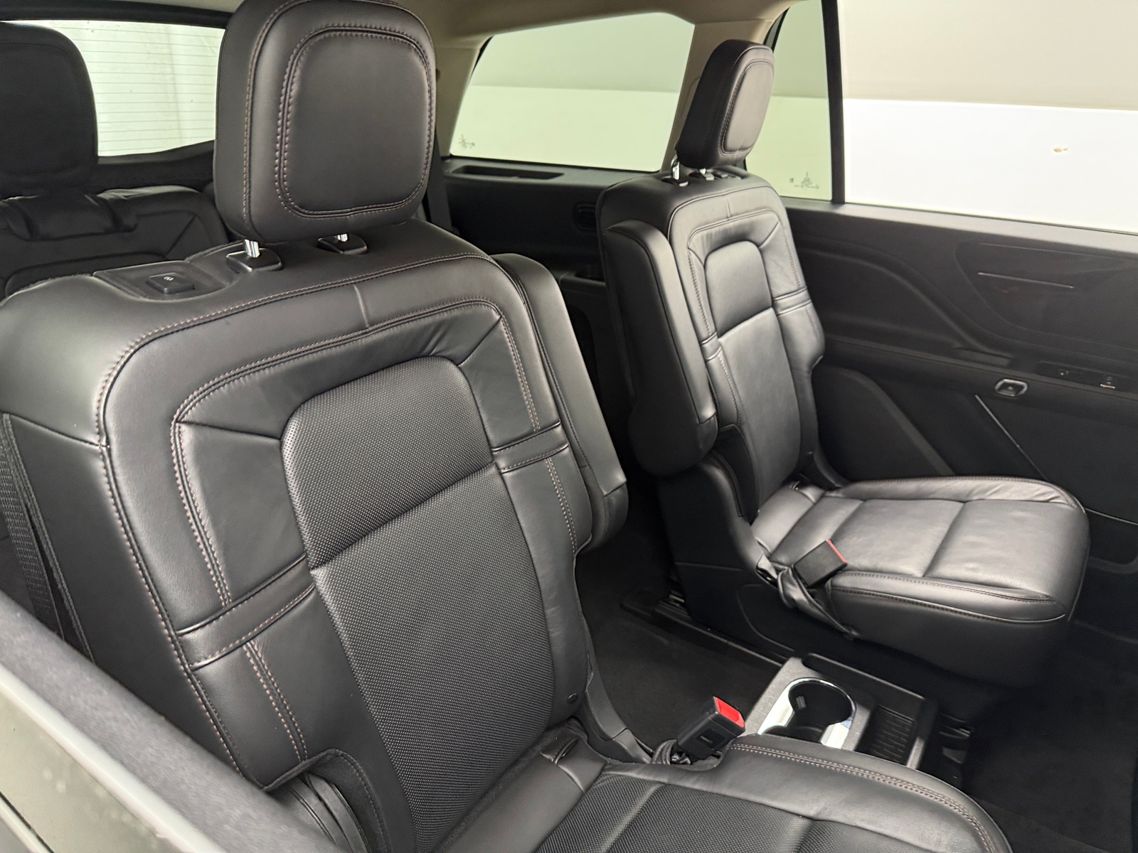 Thumbnail: 2023 Lincoln Aviator - 5