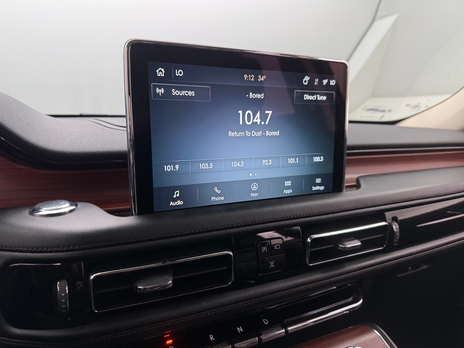 Thumbnail: 2023 Lincoln Aviator - 3