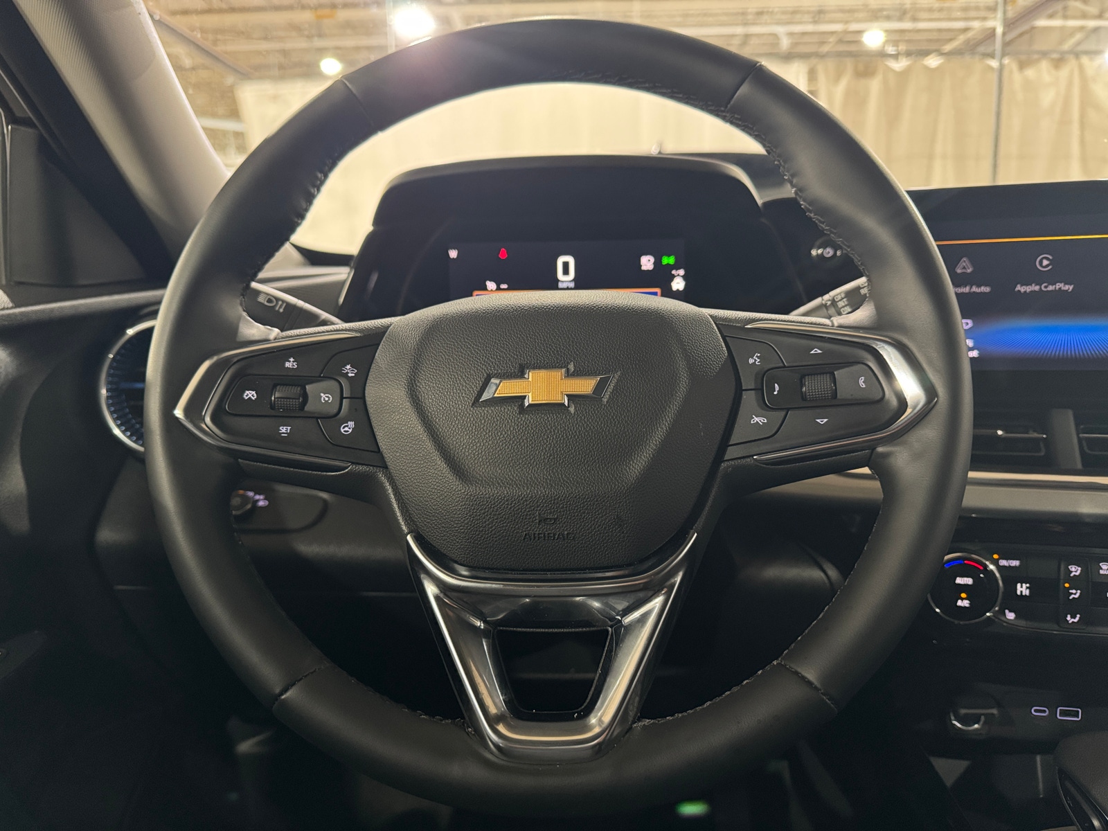 Thumbnail: 2025 Chevrolet Trax - 5