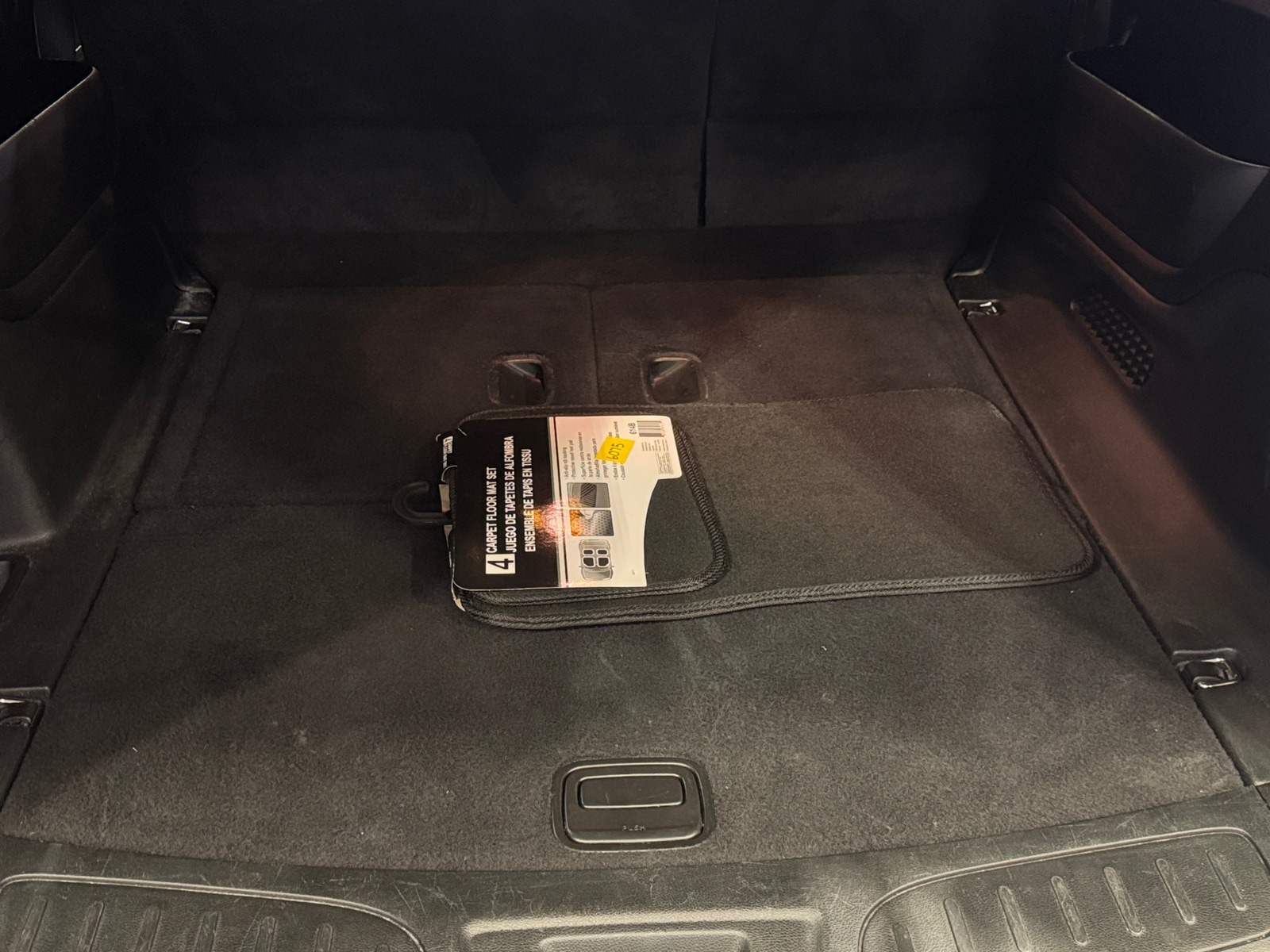 Thumbnail: 2023 Dodge Durango - 7