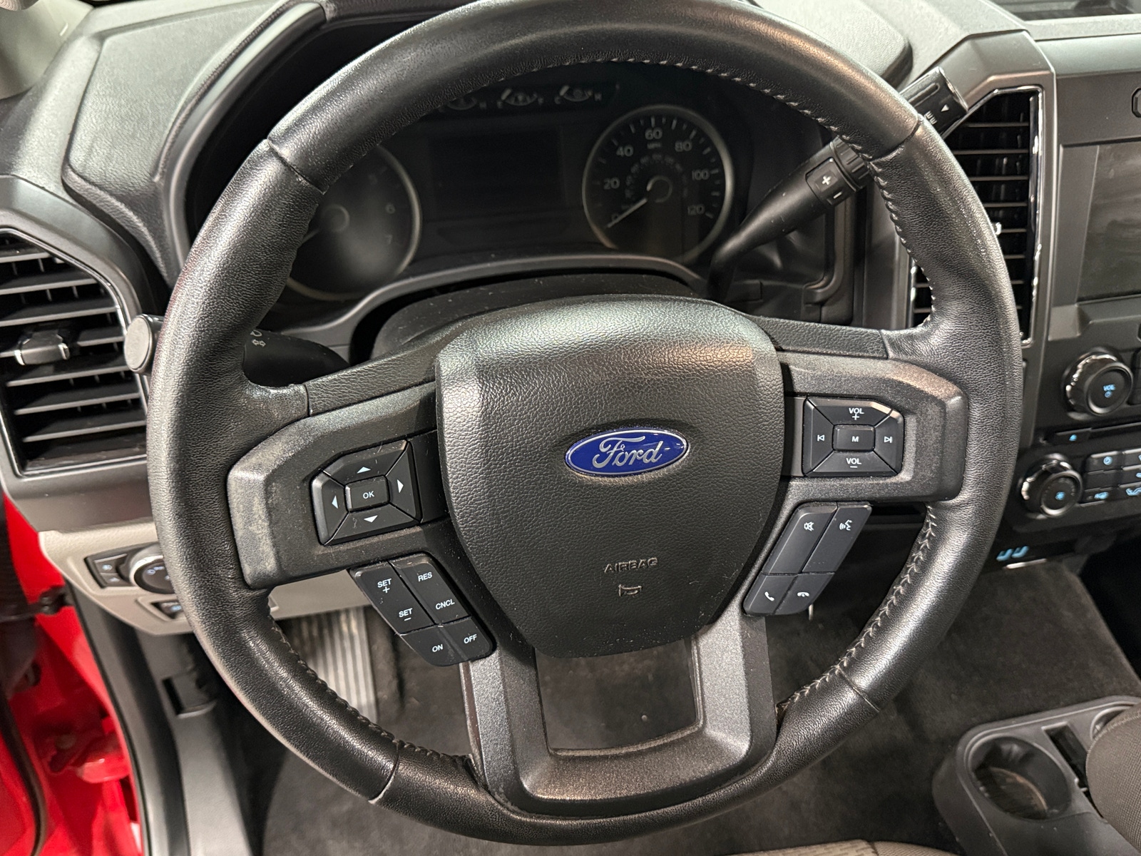 Thumbnail: 2018 Ford Econoline - 5