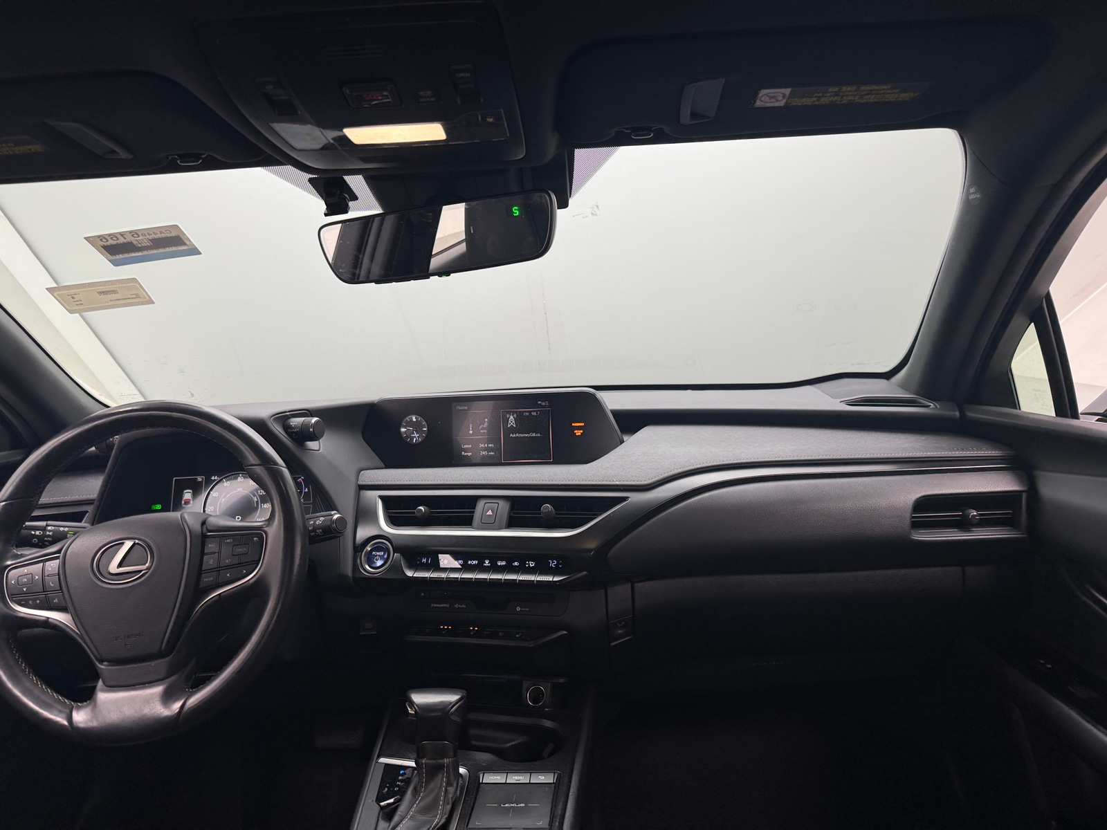 Thumbnail: 2019 Lexus UX - 2