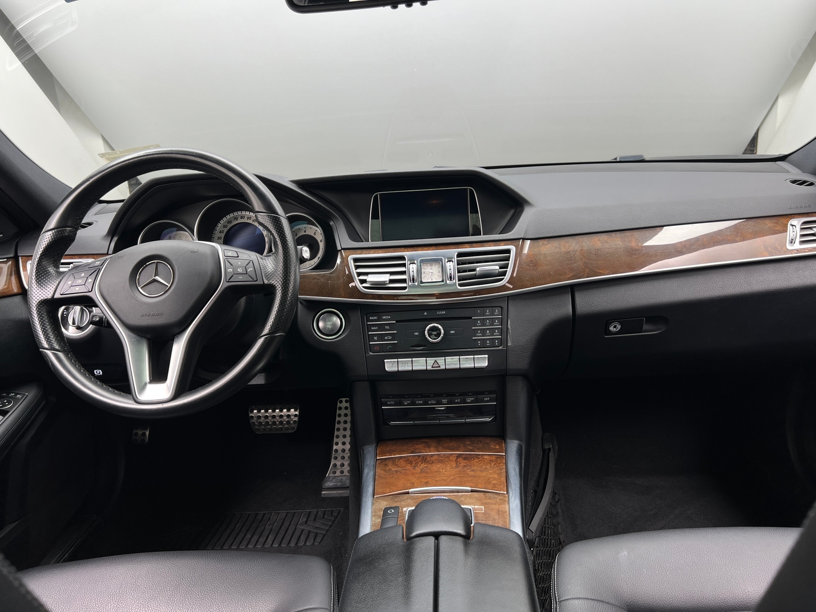 Thumbnail: 2016 Mercedes-Benz E-Class - 2