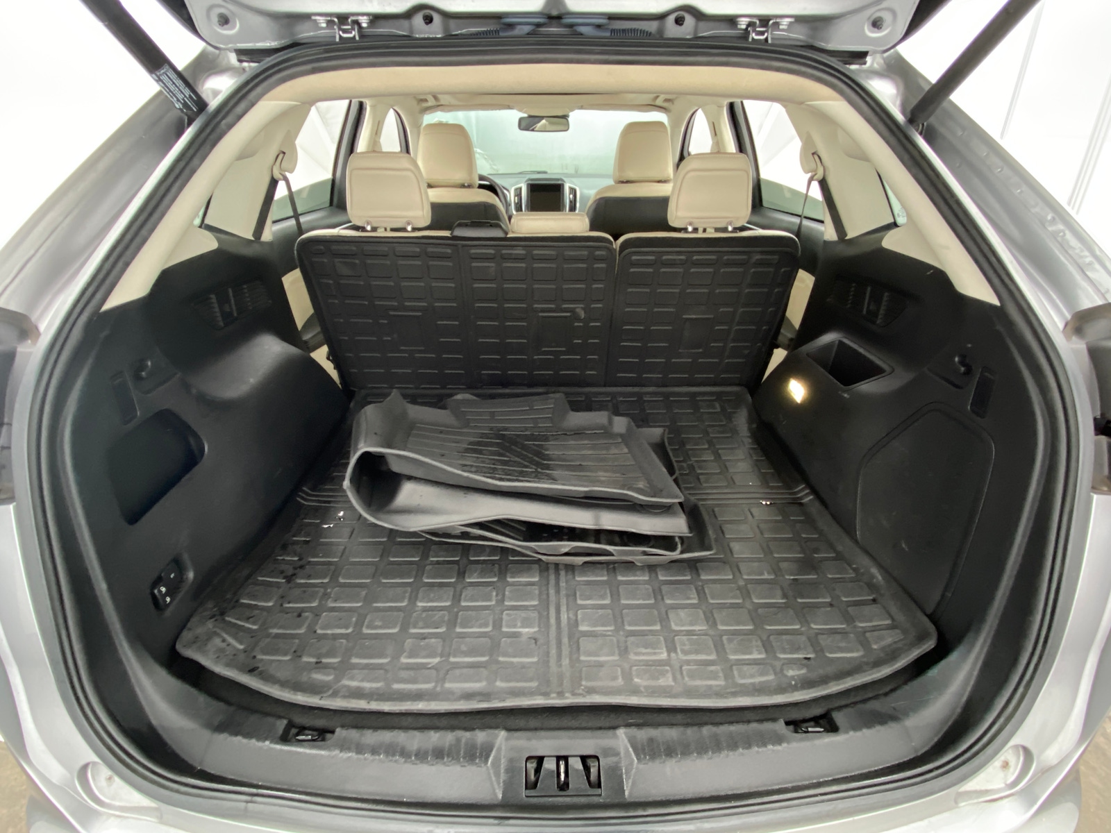 Thumbnail: 2021 Ford Edge - 6