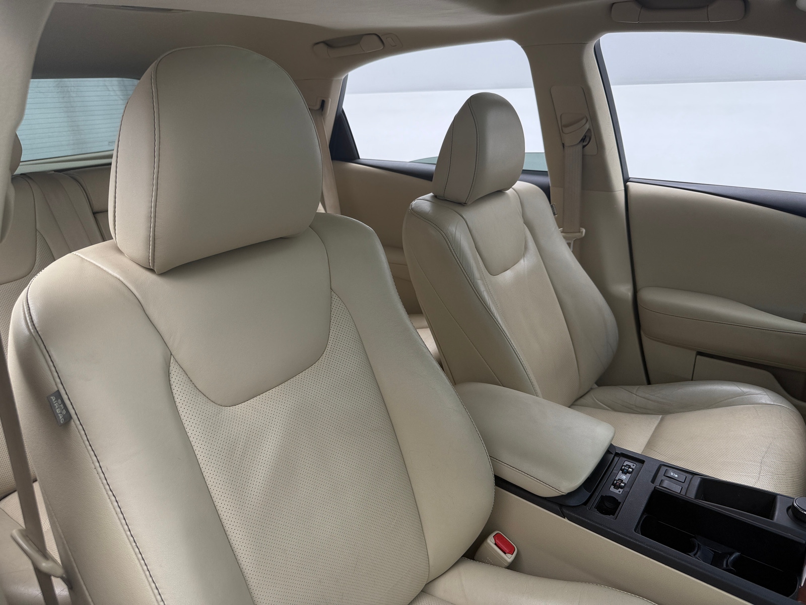 Thumbnail: 2015 Lexus RX - 2