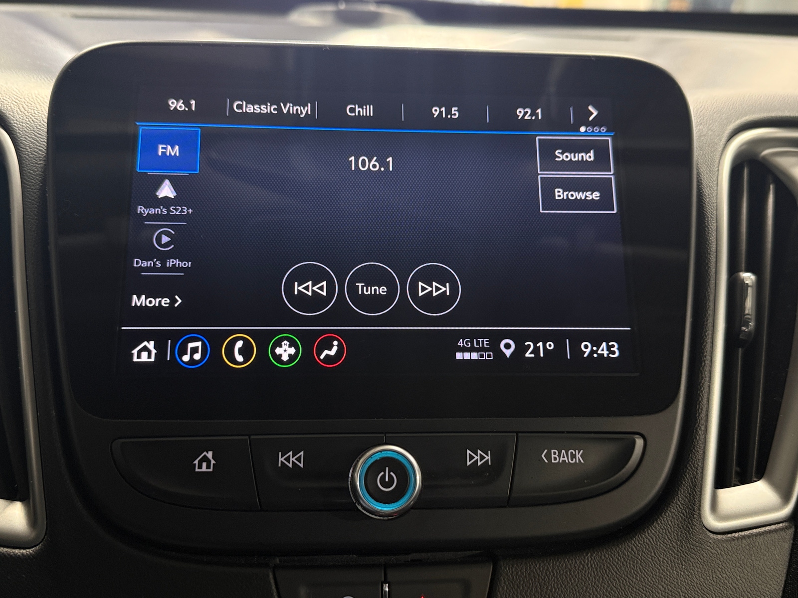 Thumbnail: 2024 Chevrolet Malibu - 4