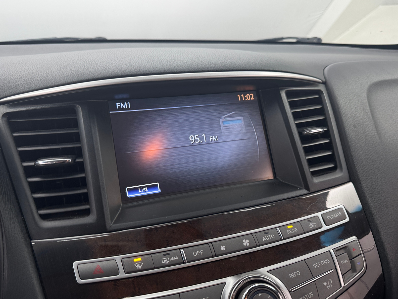 Thumbnail: 2015 INFINITI QX60 - 3