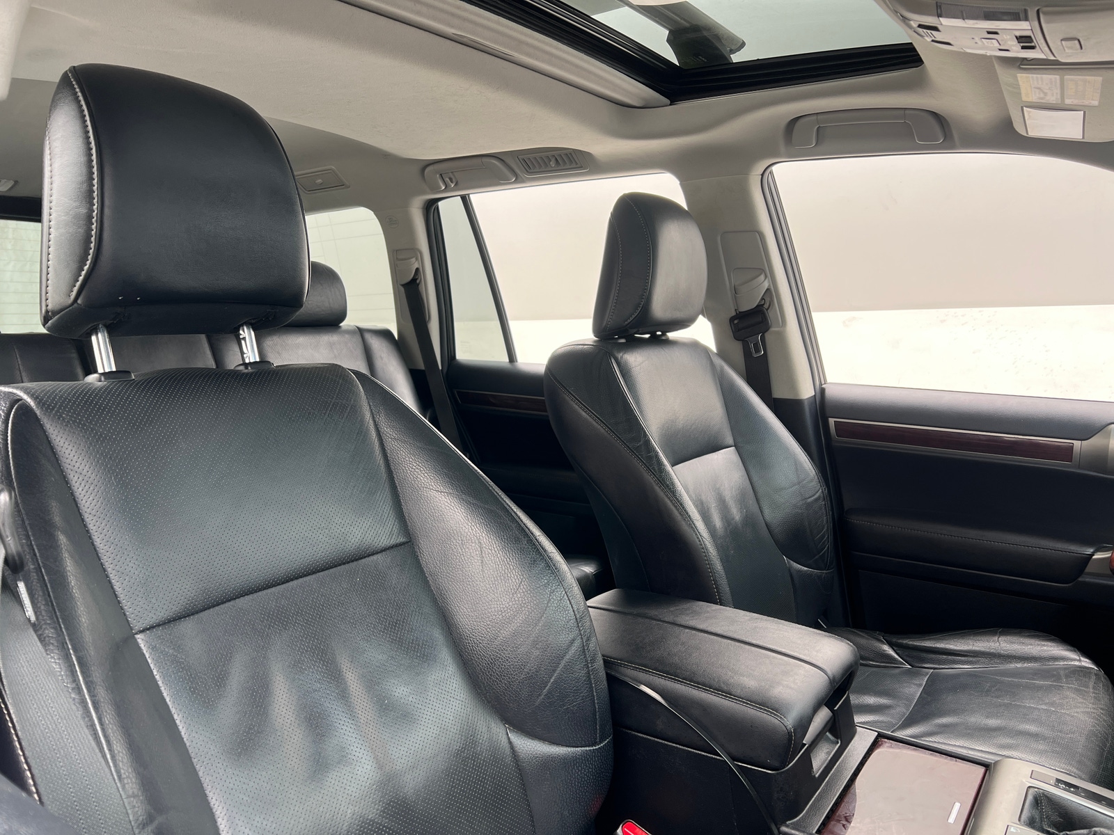 Thumbnail: 2016 Lexus GX - 2