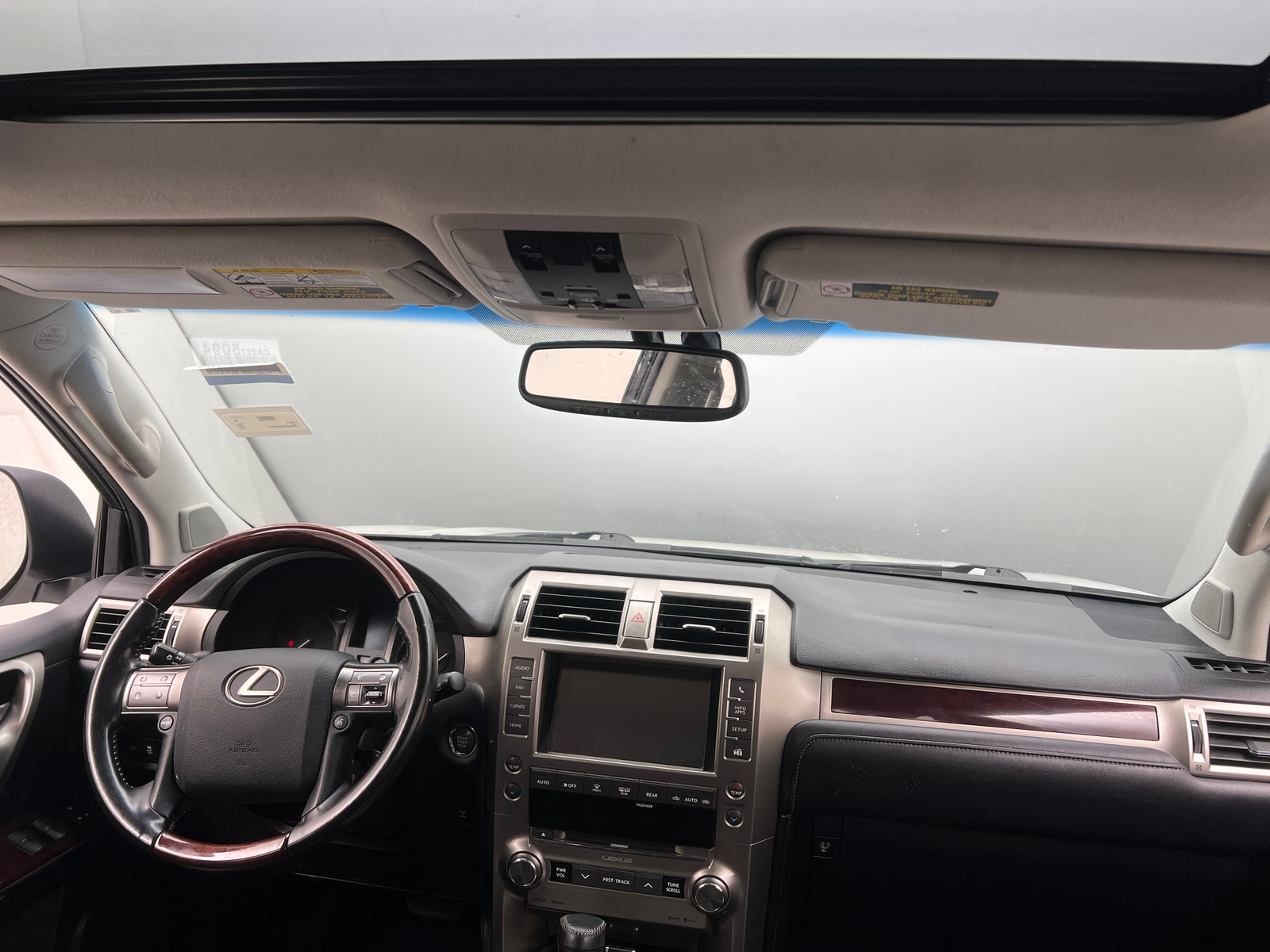 Thumbnail: 2016 Lexus GX - 3