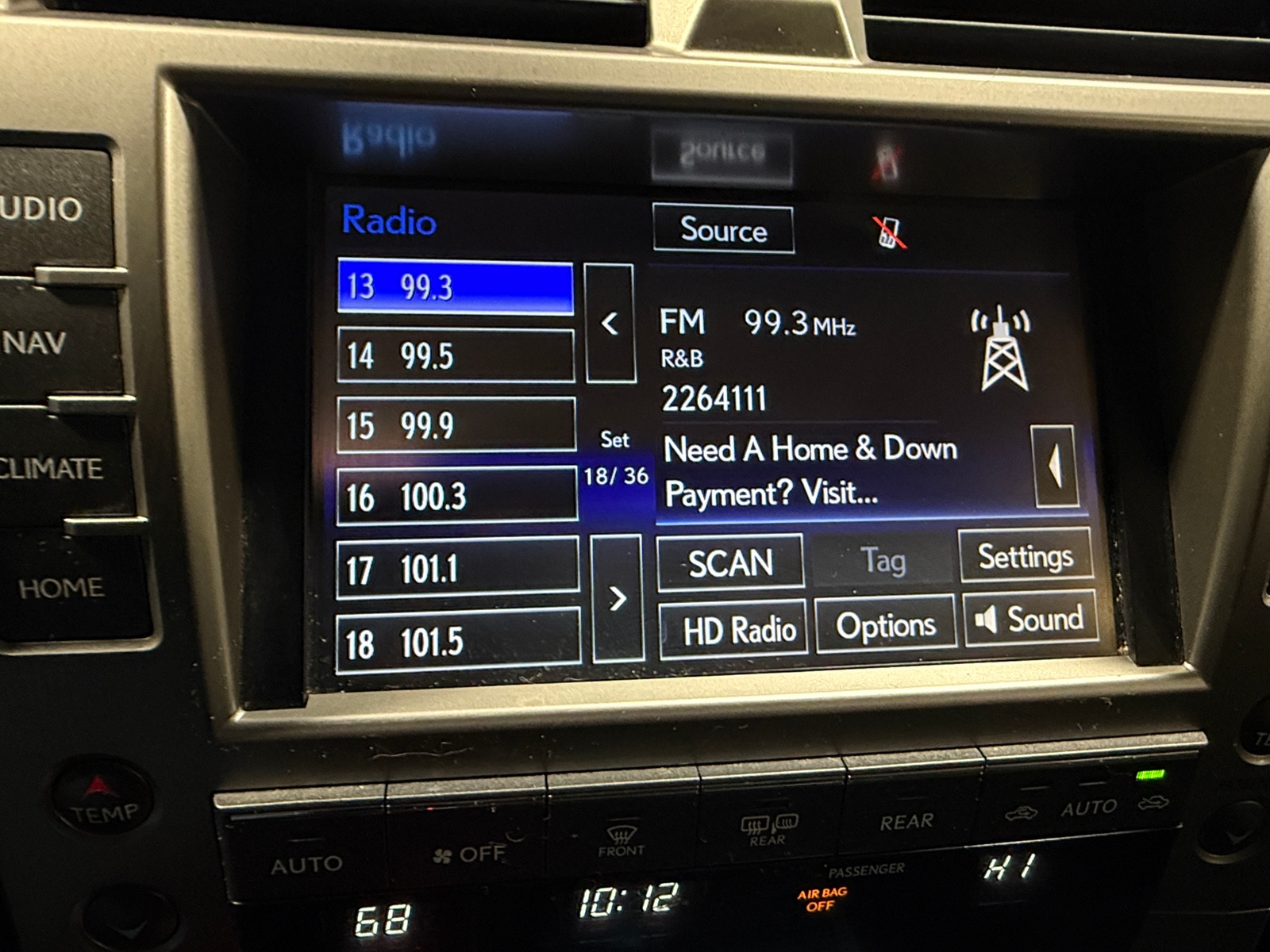 Thumbnail: 2016 Lexus GX - 4