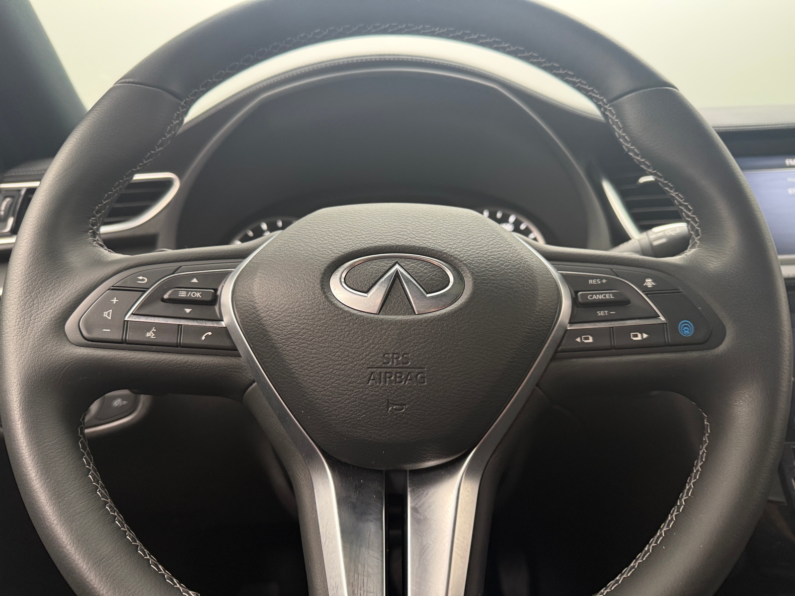 Thumbnail: 2025 INFINITI QX55 - 4