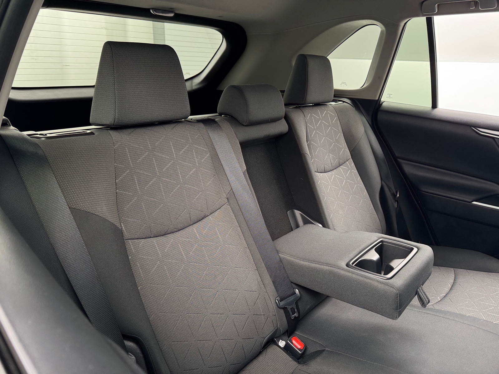 Thumbnail: 2019 Toyota RAV4 - 6