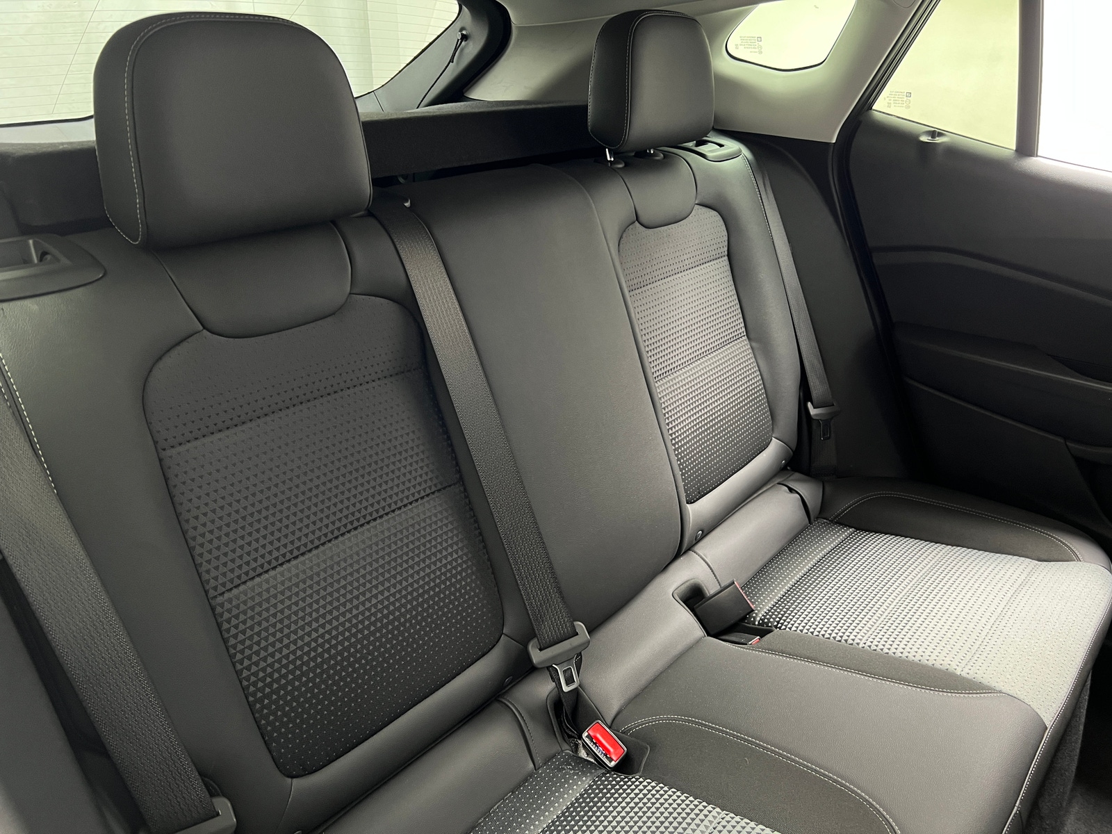 Thumbnail: 2025 Chevrolet Trax - 6