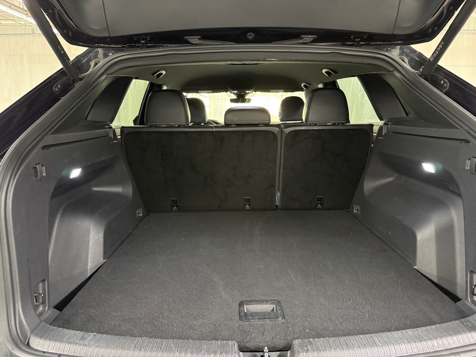 Thumbnail: 2024 Volkswagen Atlas - 6