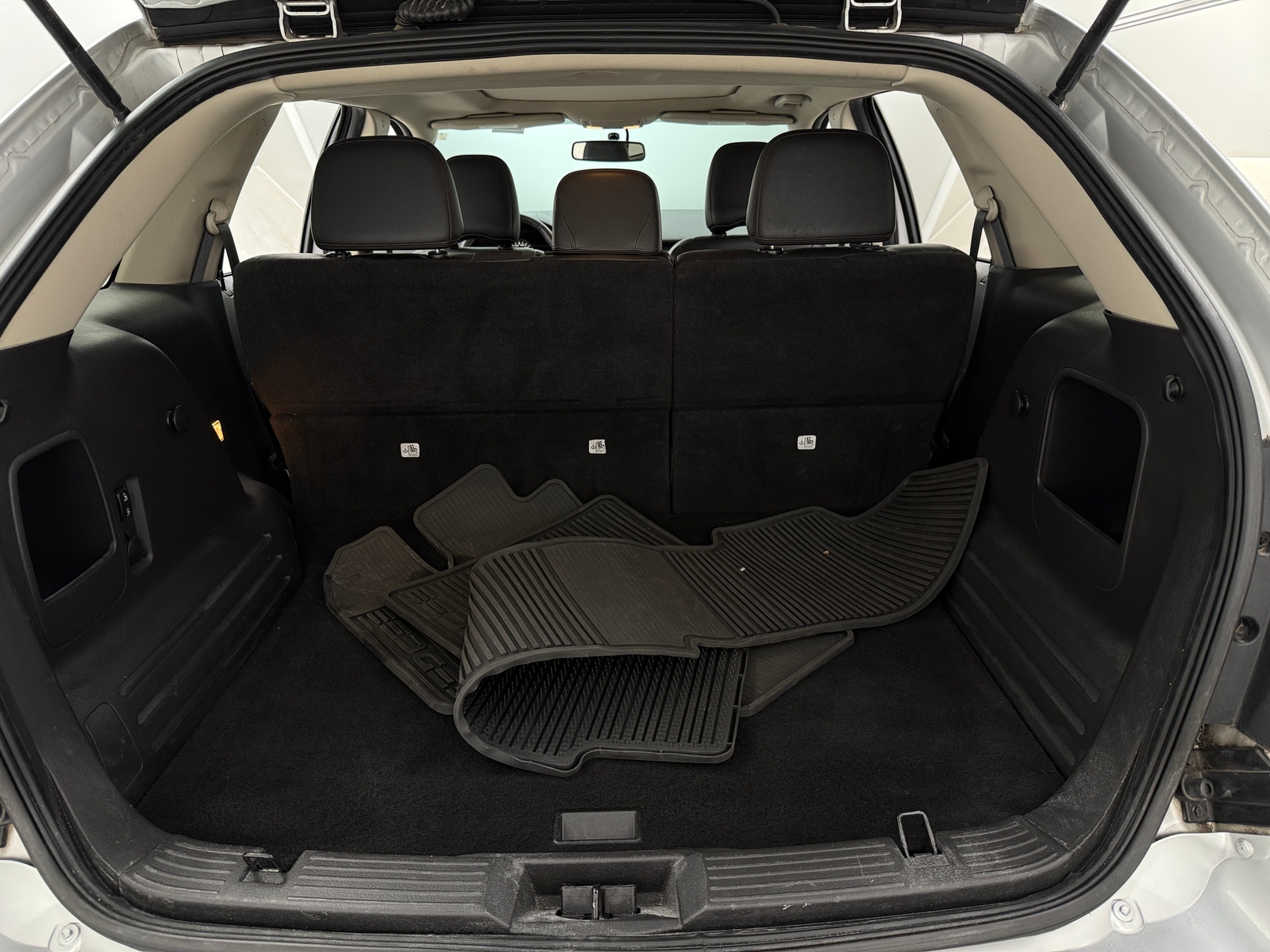 Thumbnail: 2011 Ford Edge - 7