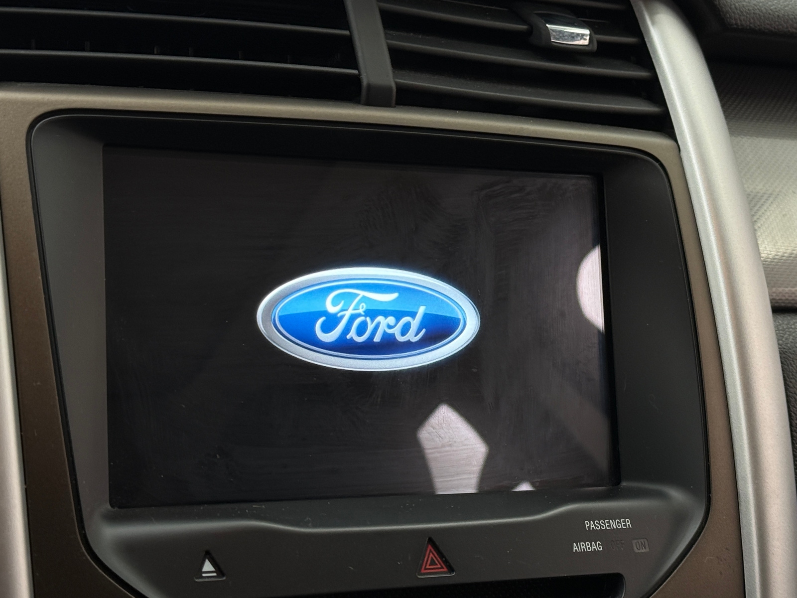 Thumbnail: 2011 Ford Edge - 4