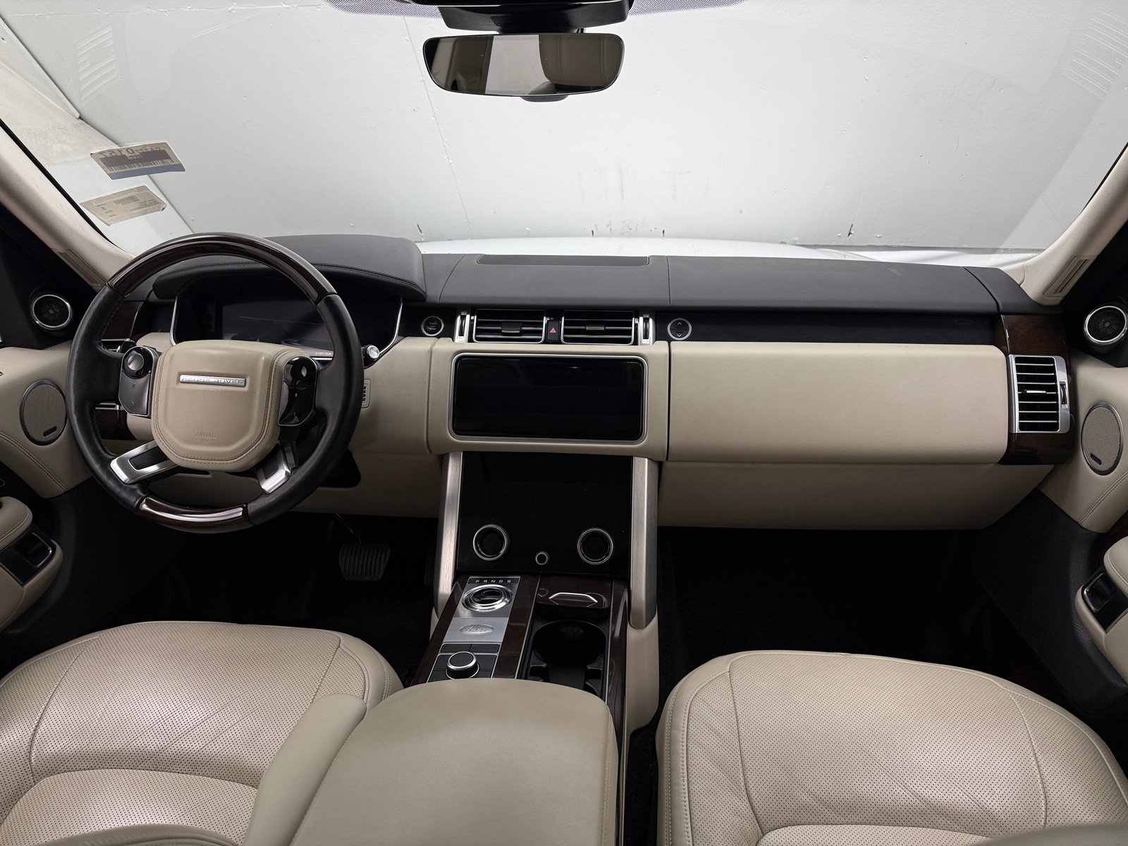 Thumbnail: 2018 Land Rover Range Rover - 2