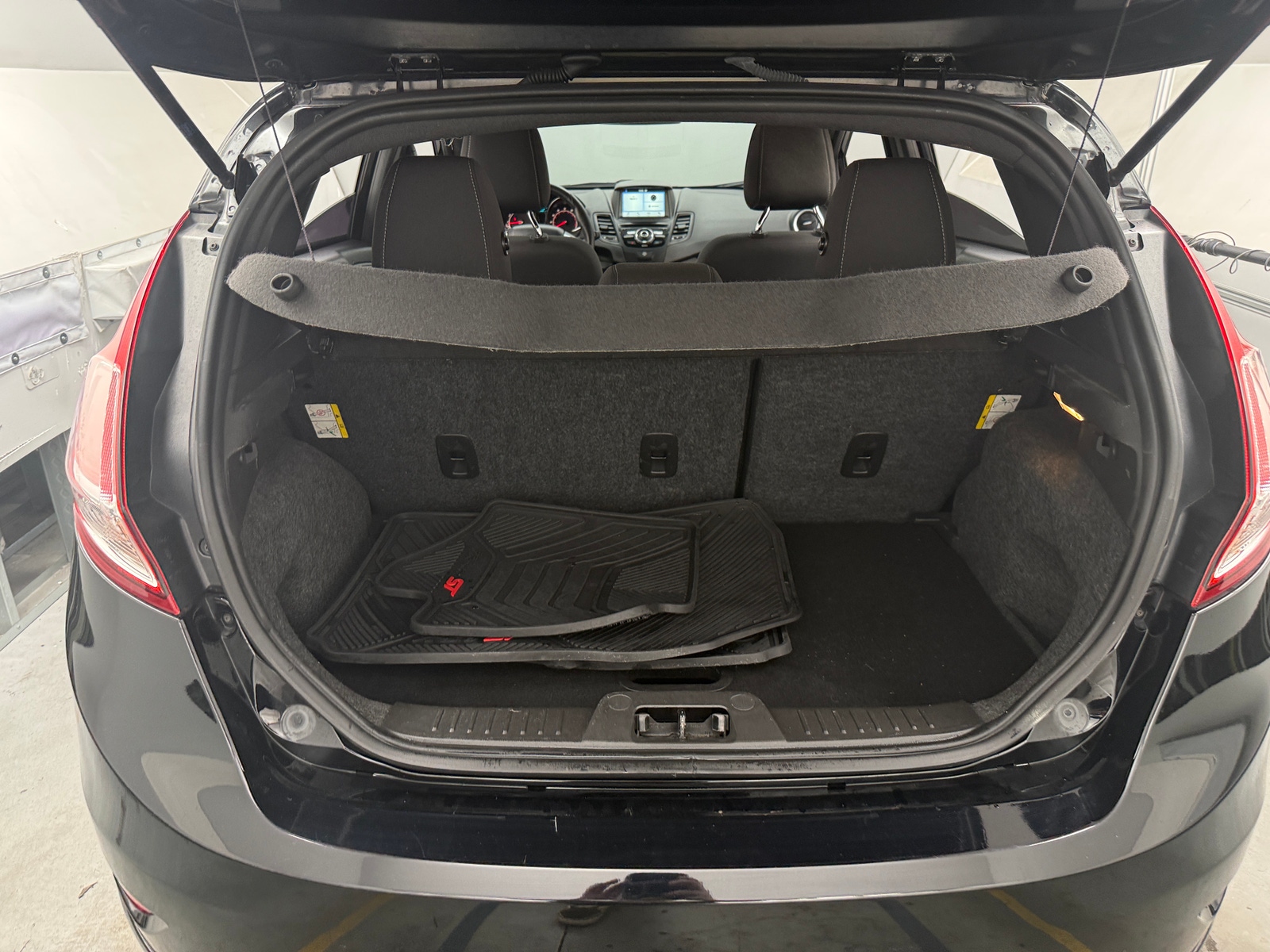 Thumbnail: 2017 Ford Fiesta - 7