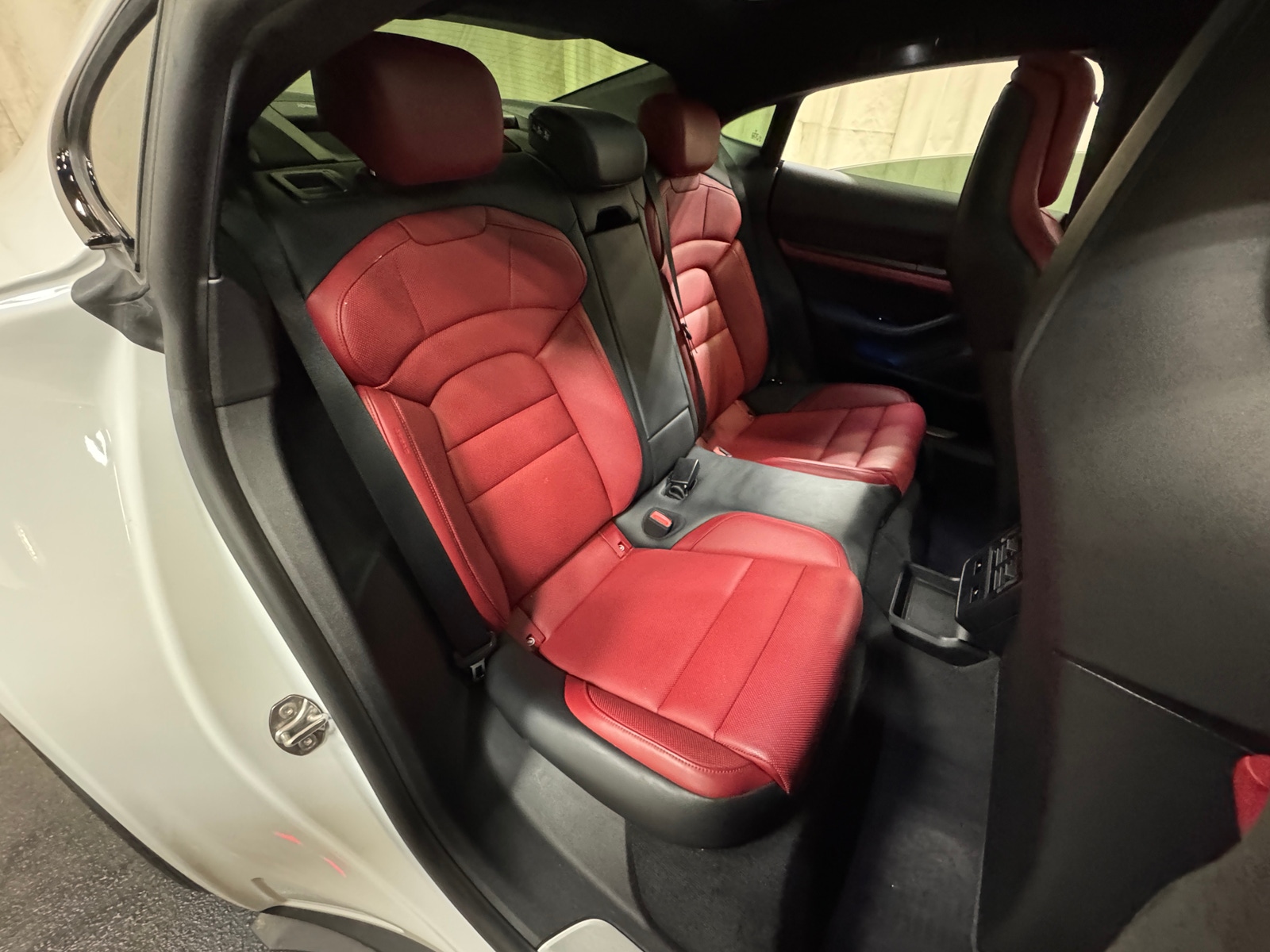 Thumbnail: 2021 Porsche Taycan - 6