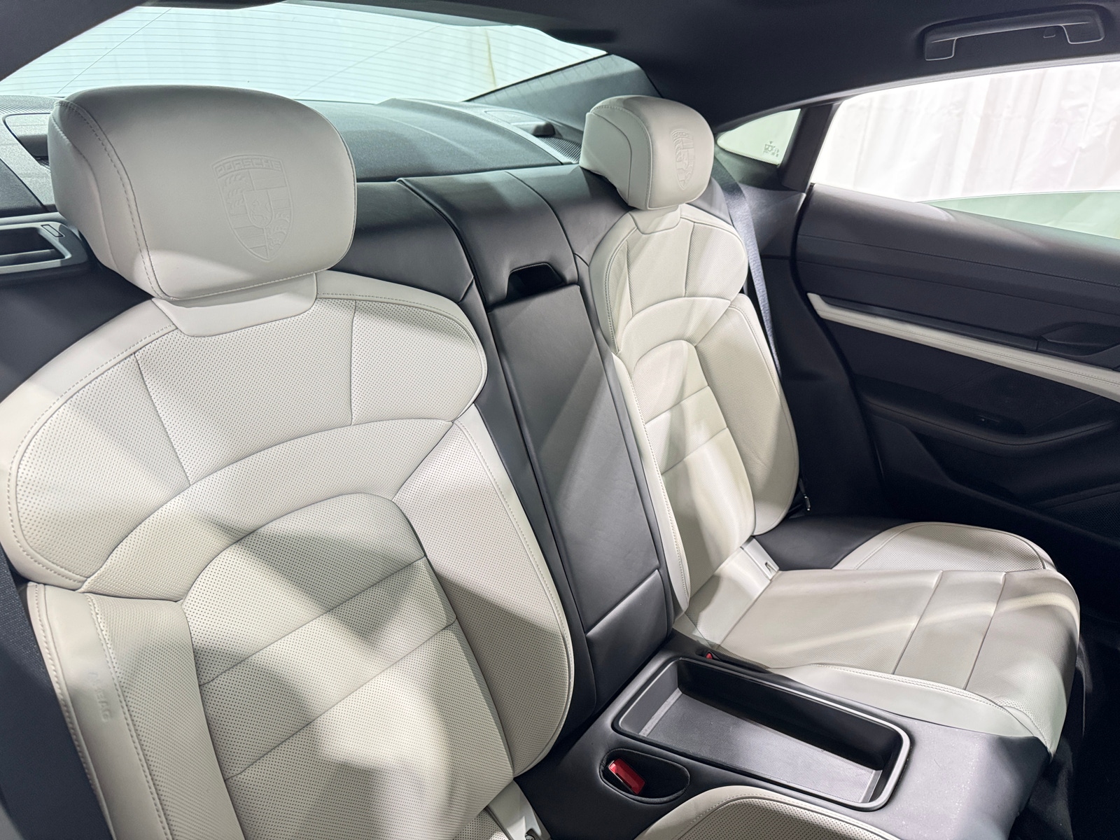 Thumbnail: 2021 Porsche Taycan - 5