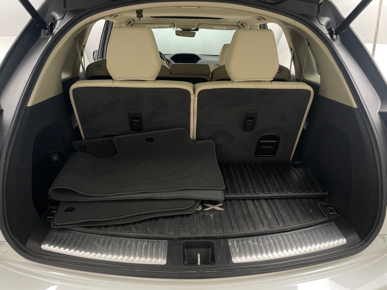 Thumbnail: 2020 Acura MDX - 6