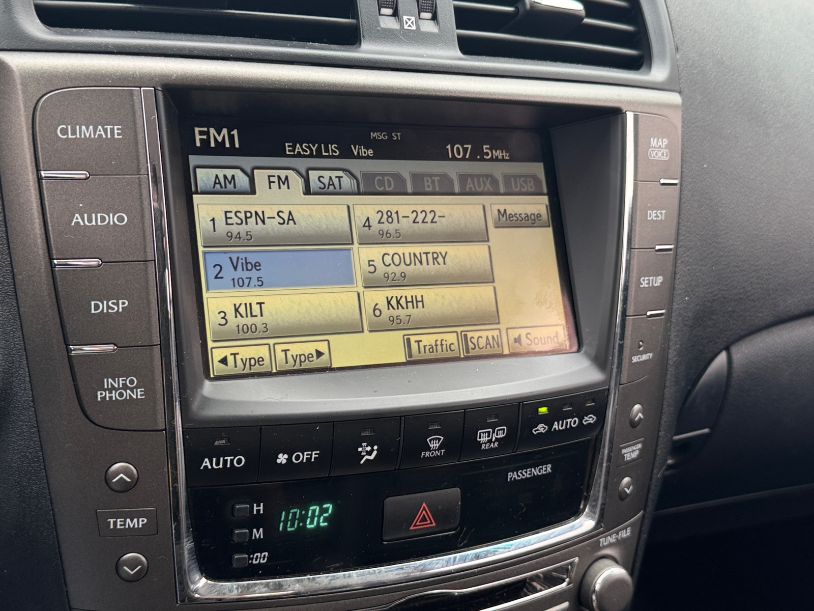 Thumbnail: 2010 Lexus IS - 3