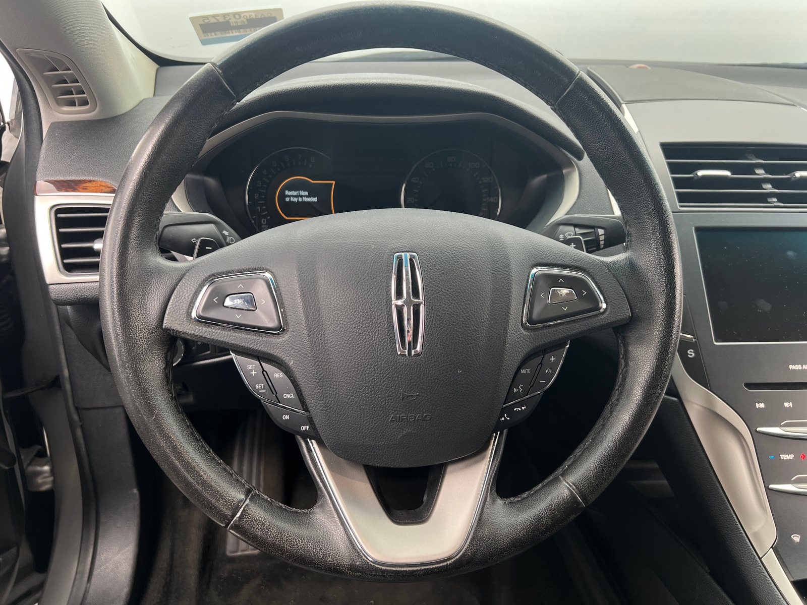 Thumbnail: 2016 Lincoln MKZ - 4