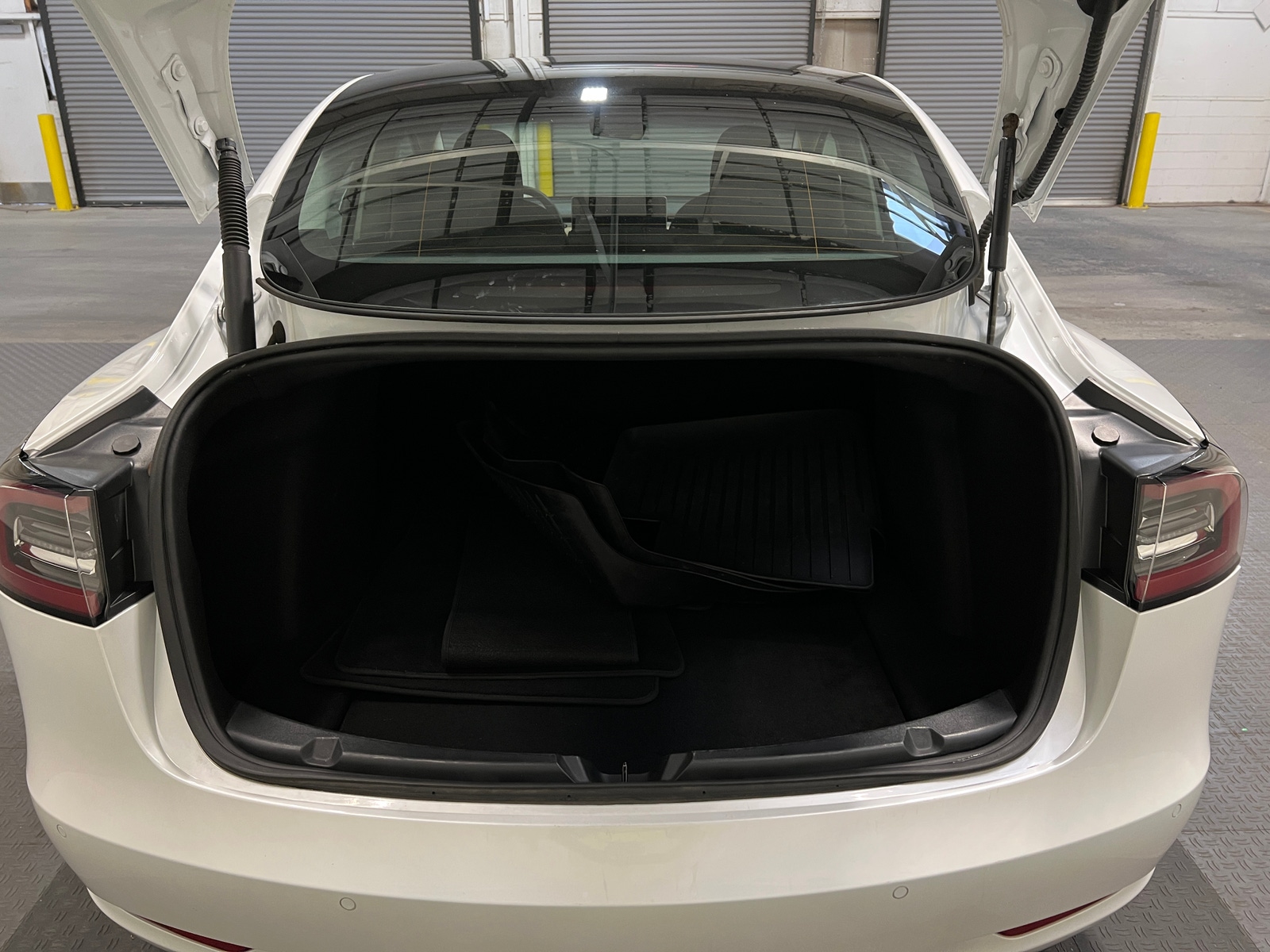 Thumbnail: 2022 Tesla Model 3 - 6