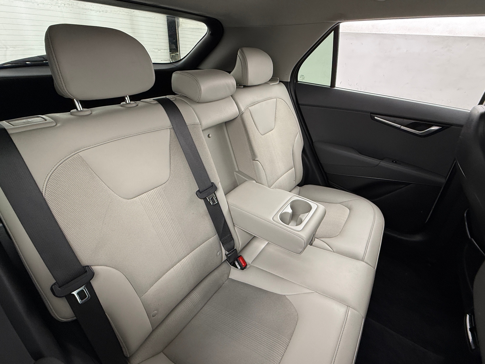 Thumbnail: 2023 Kia Niro - 5