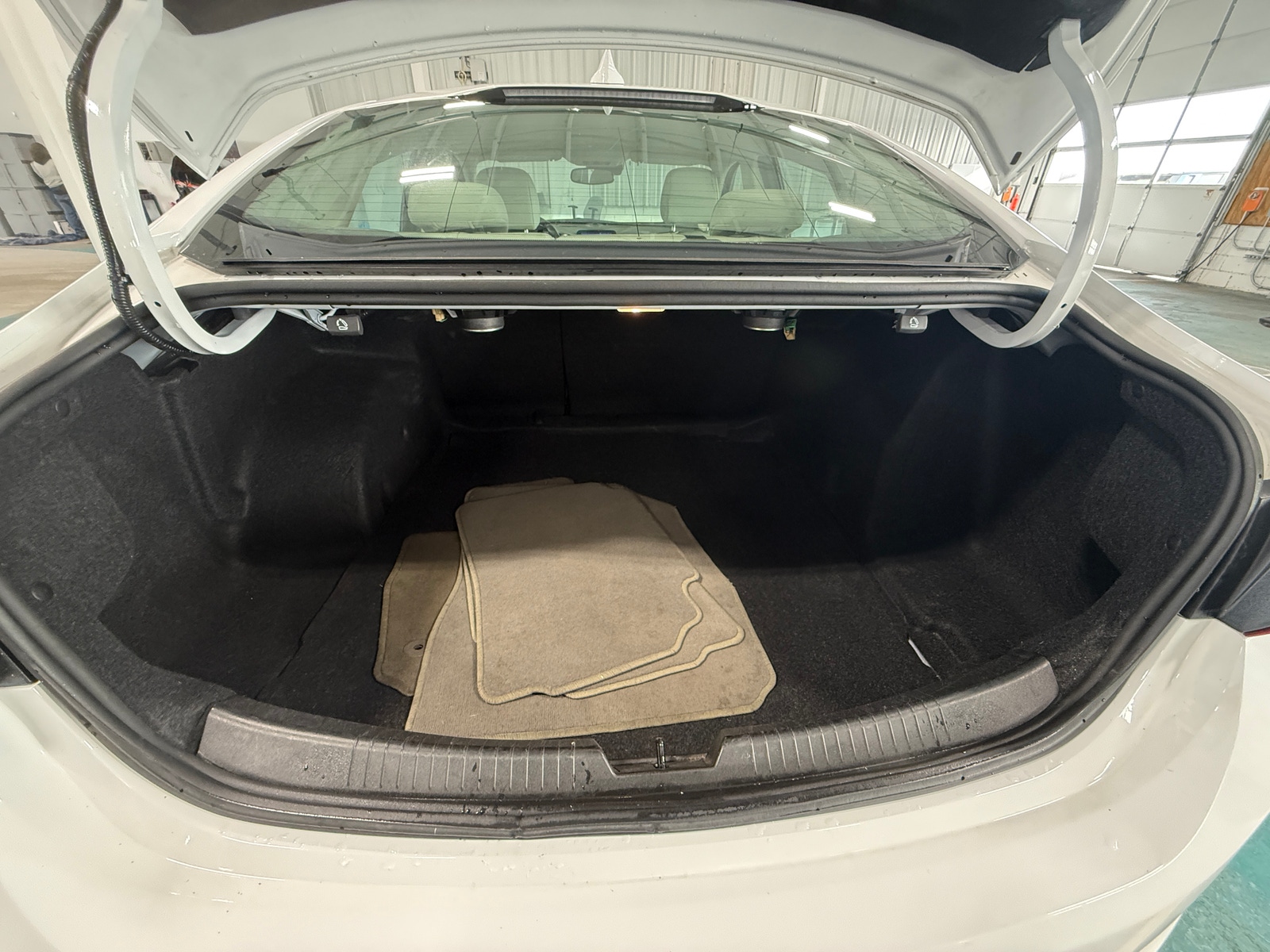 Thumbnail: 2024 Chevrolet Malibu - 6